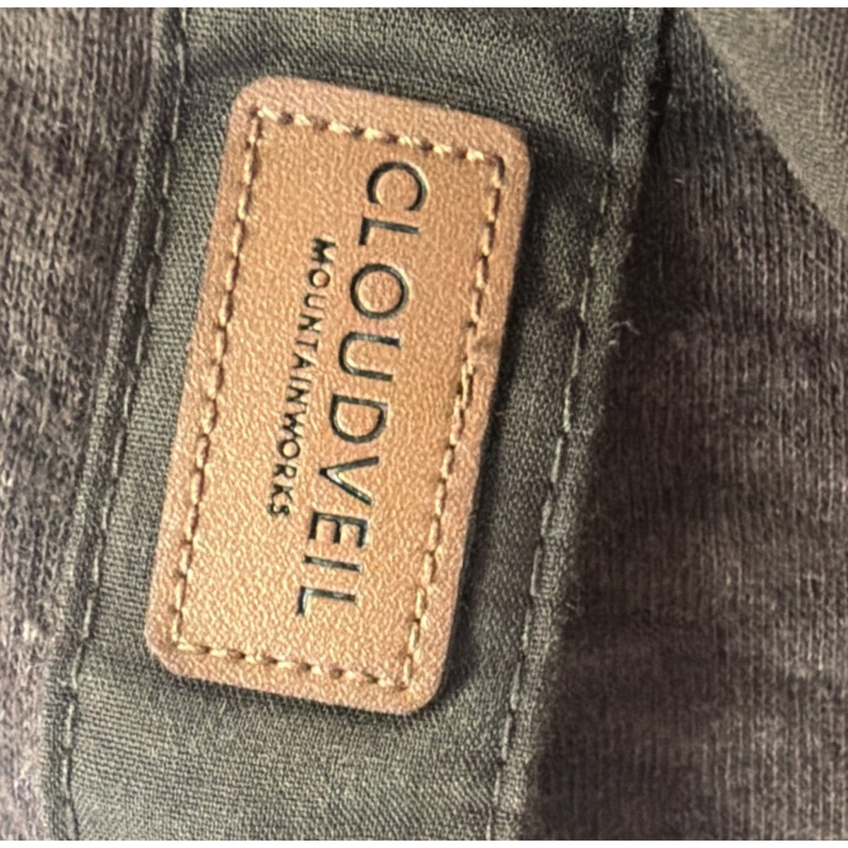 Cloudveil Mtn Works Shirt Jacket Mens Large Brown Quilted Snap Front Outdoor