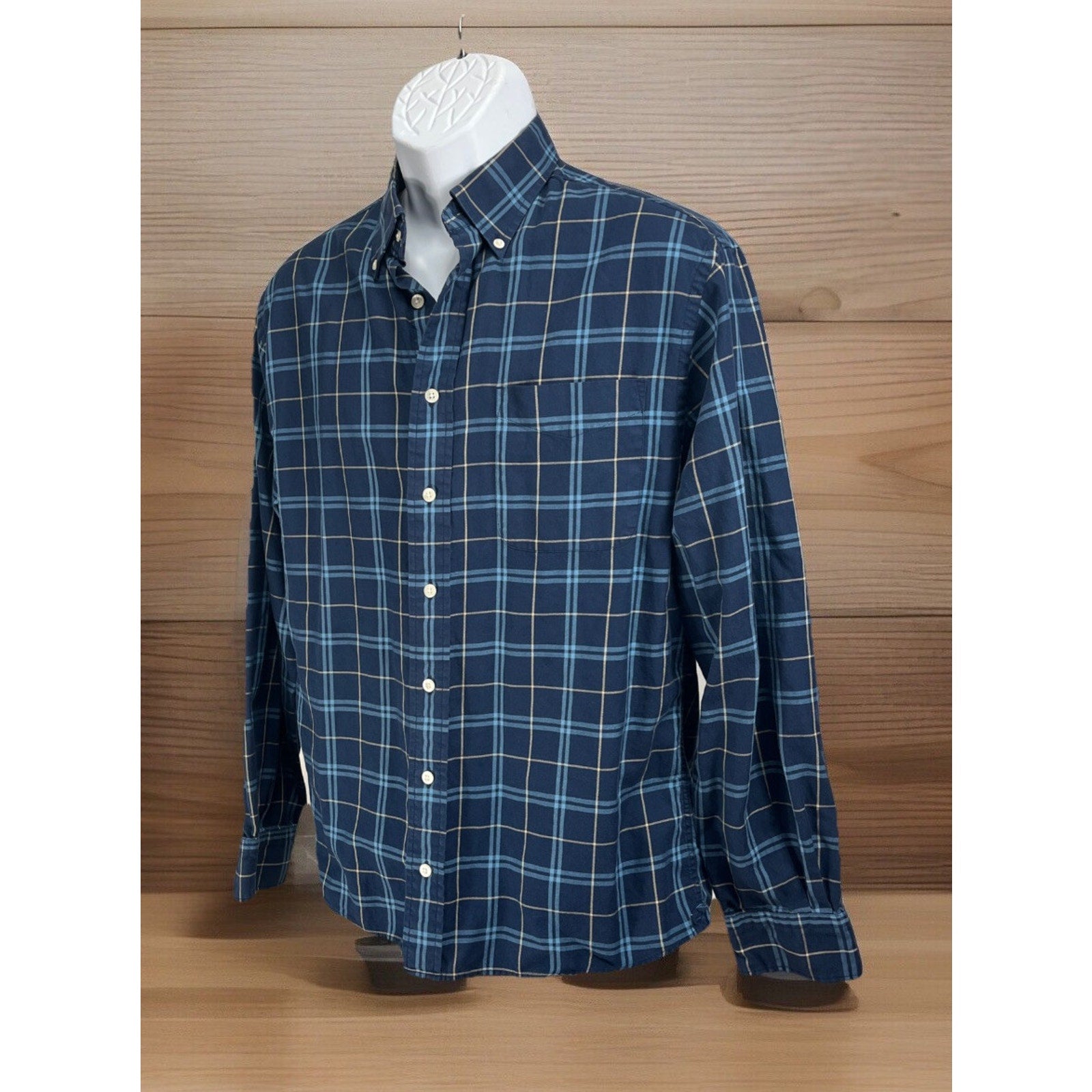 Duck head Classic Mens short sleeve button down size Medium multicolor