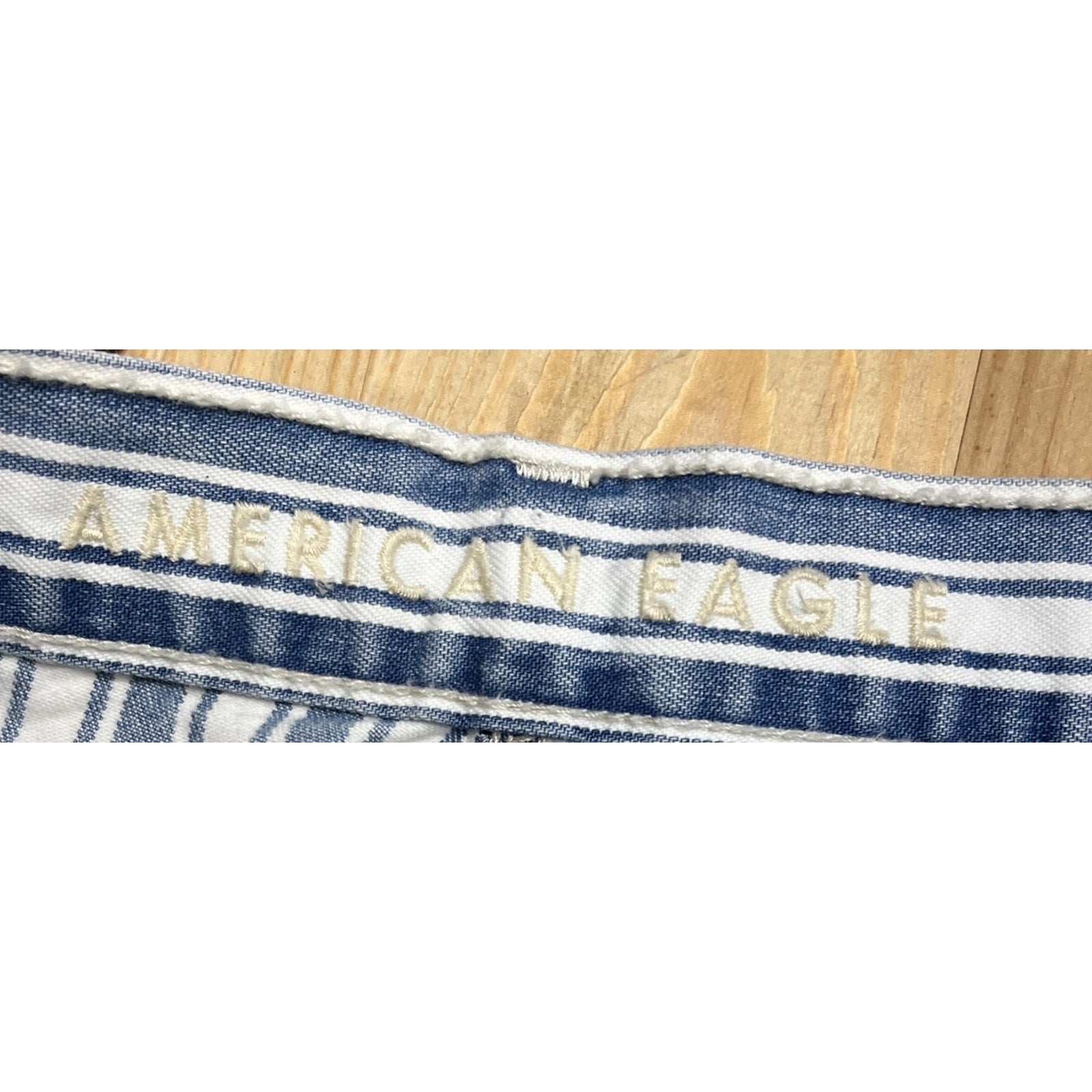 American Eagle Mom Jean Shorts Womens 6 Striped Cotton Denim