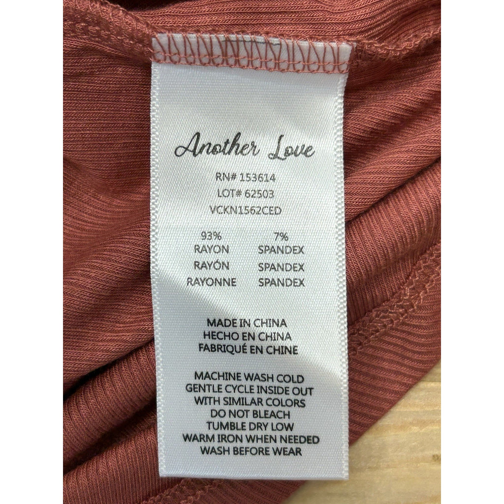 Another Love Mauve Long Sleeve V-Neck T-Shirt Small New With Tags.