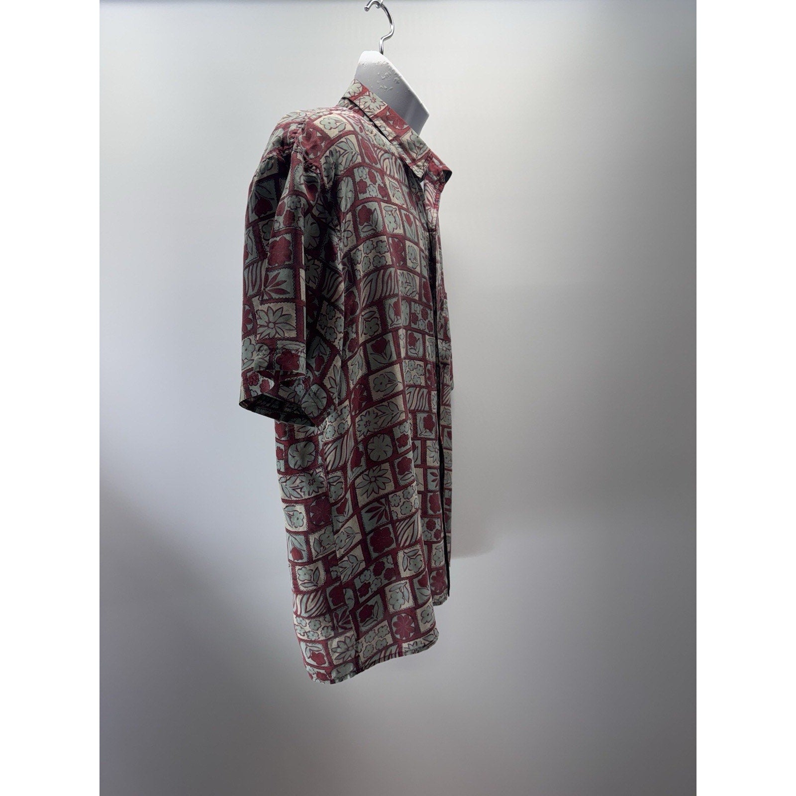AOP Island Republic 100% Silk A Declaration of Style Button-Down Tee Men's XL