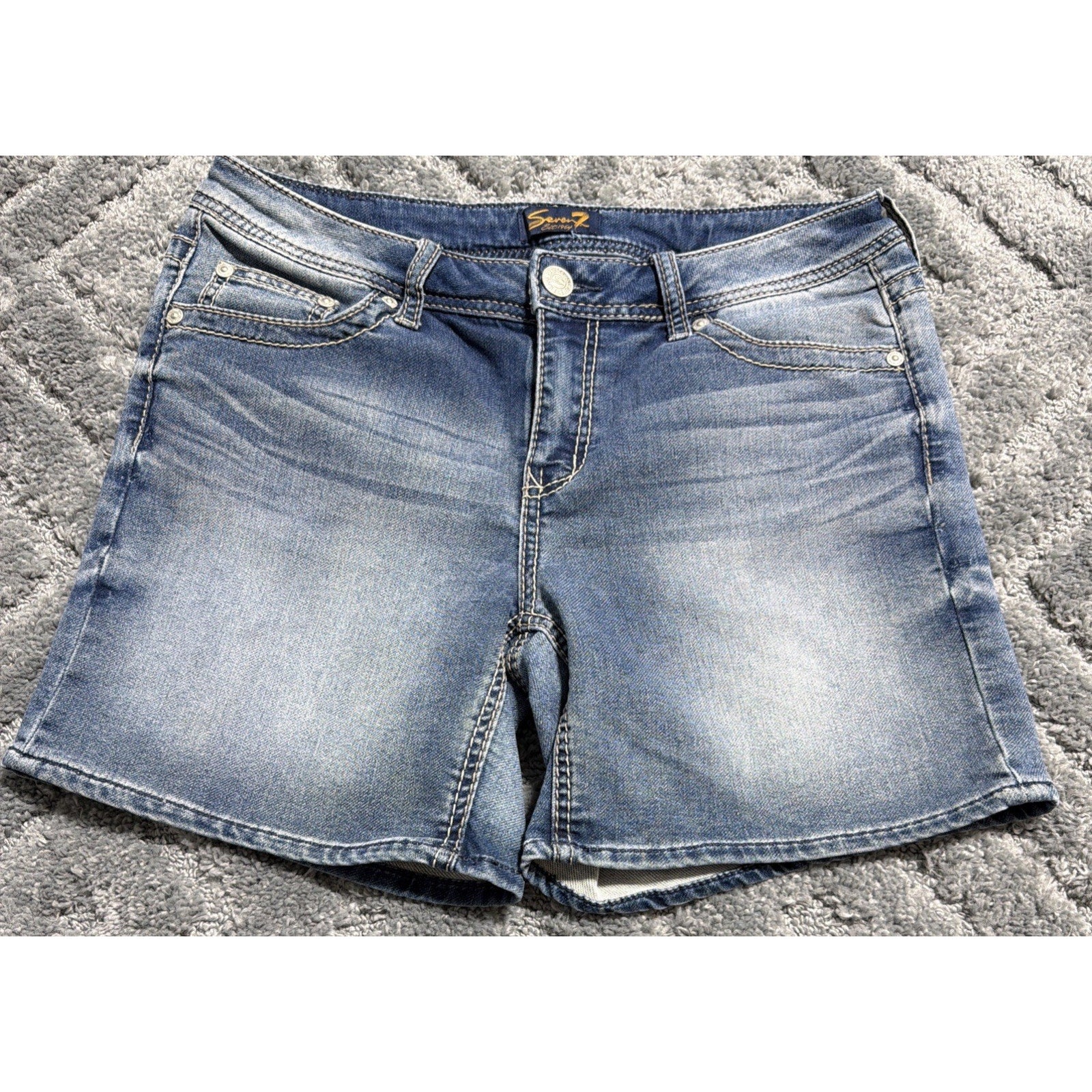 Seven 7 Shorts Womens 10 Midi Denim Medium Wash Pockets Mid Rise Embroidered