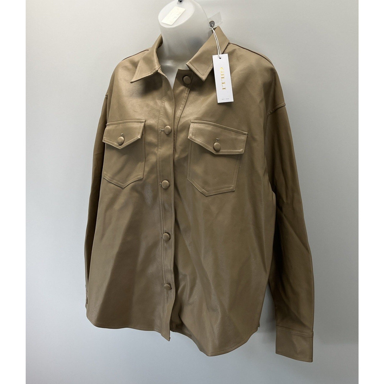 NWT Gilli Faux Leather Shacket Button Up Womens Tan Sz M