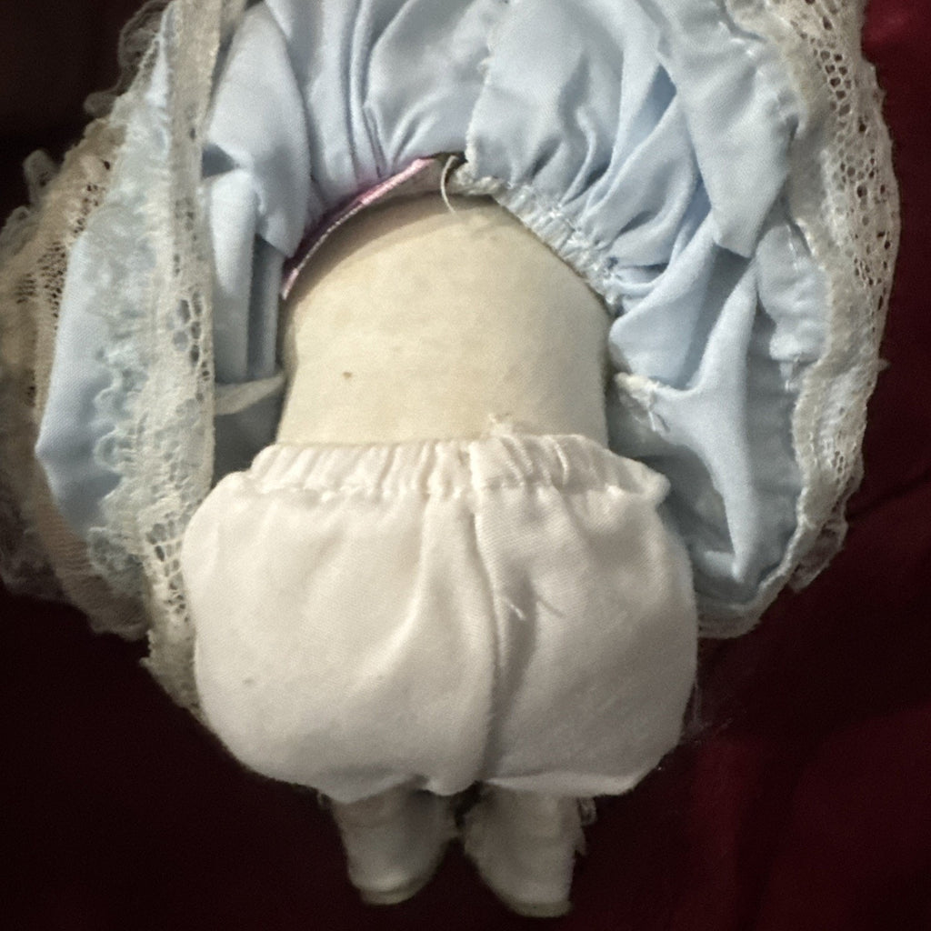 2003 Marie Osmond Tiny Tots Collection SUZANNE 7" Sitting Porcelain Doll