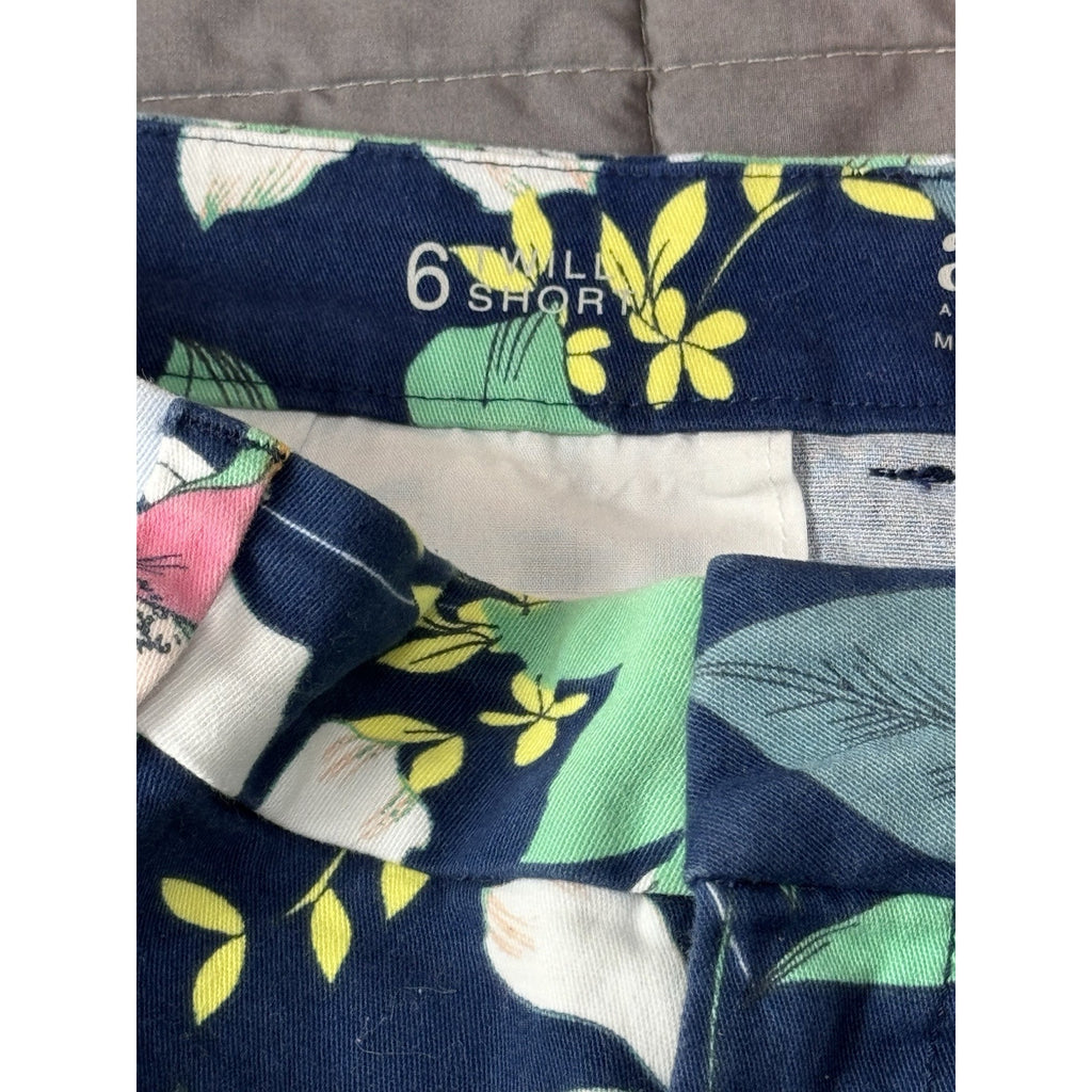 A.N.A Shorts Women's Size 6 Blue Floral Print Twill Mid Rise Mid Length Casual