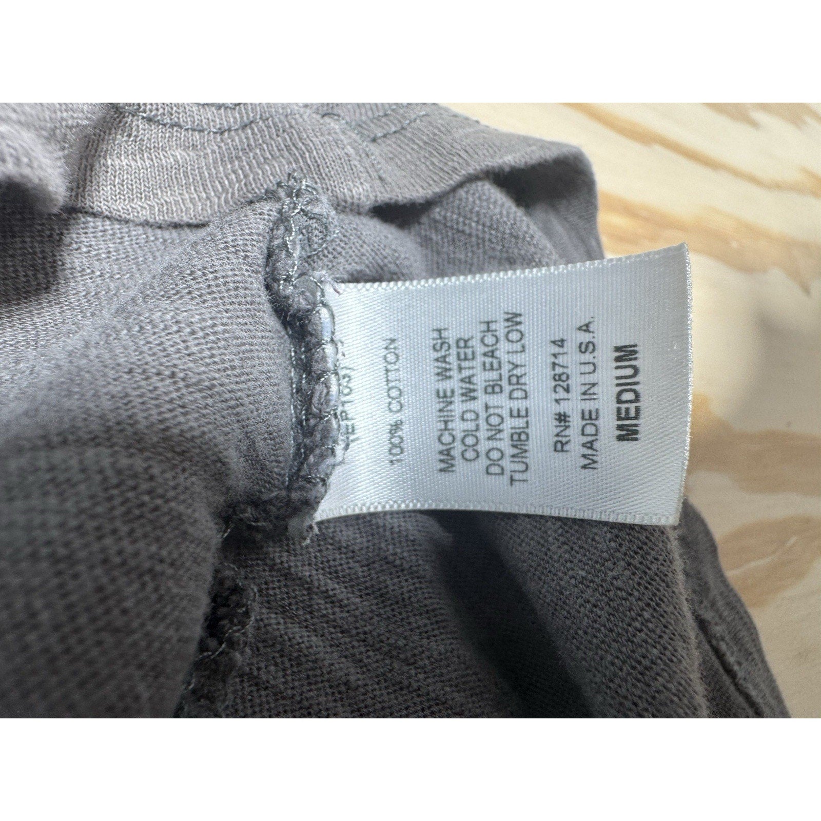 Epitome Distressed Short Sleeve Hoodie Gray Striped Front Pocket Men’s Size M US