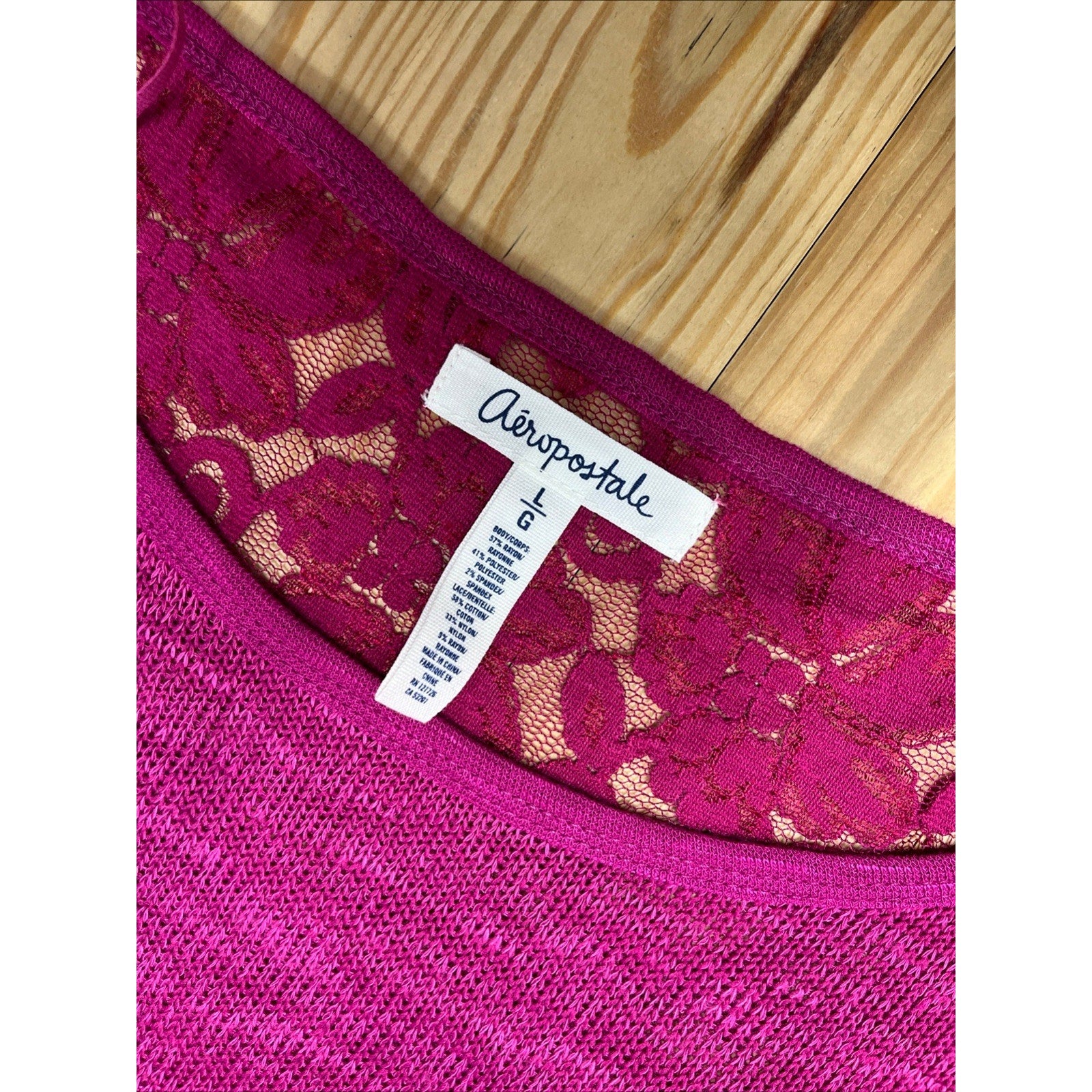 Aeropostale Women's Magenta Lightweight Sweater with Lace on Back Size Large