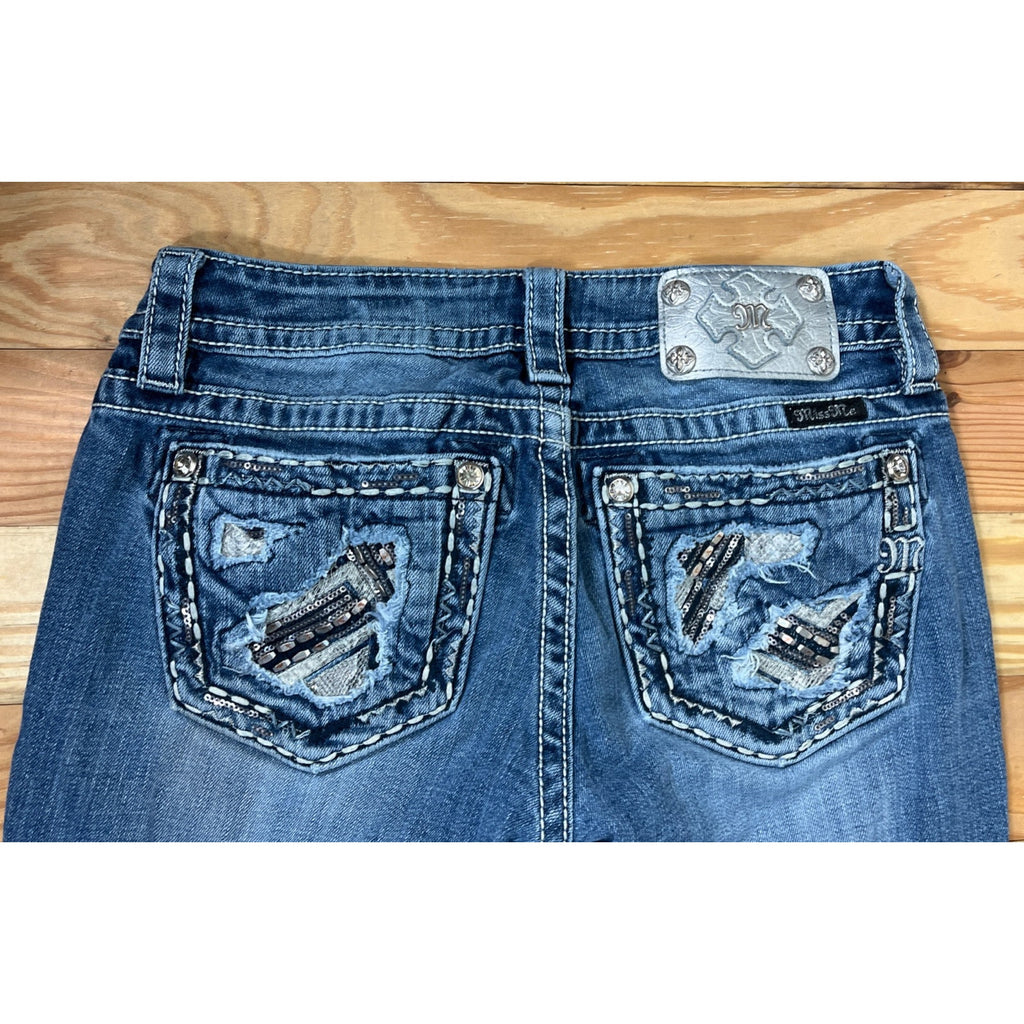Miss Me Jeans 26 Women's Signature Bootcut Low Rise Distressed Medium Wash