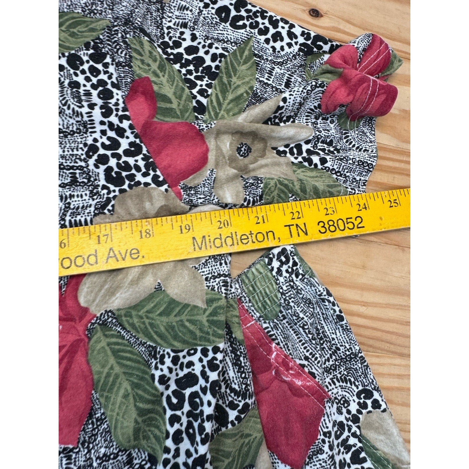 Vintage Land ‘n Sea Floral Animal Print Blouse & Shorts Set Size Medium