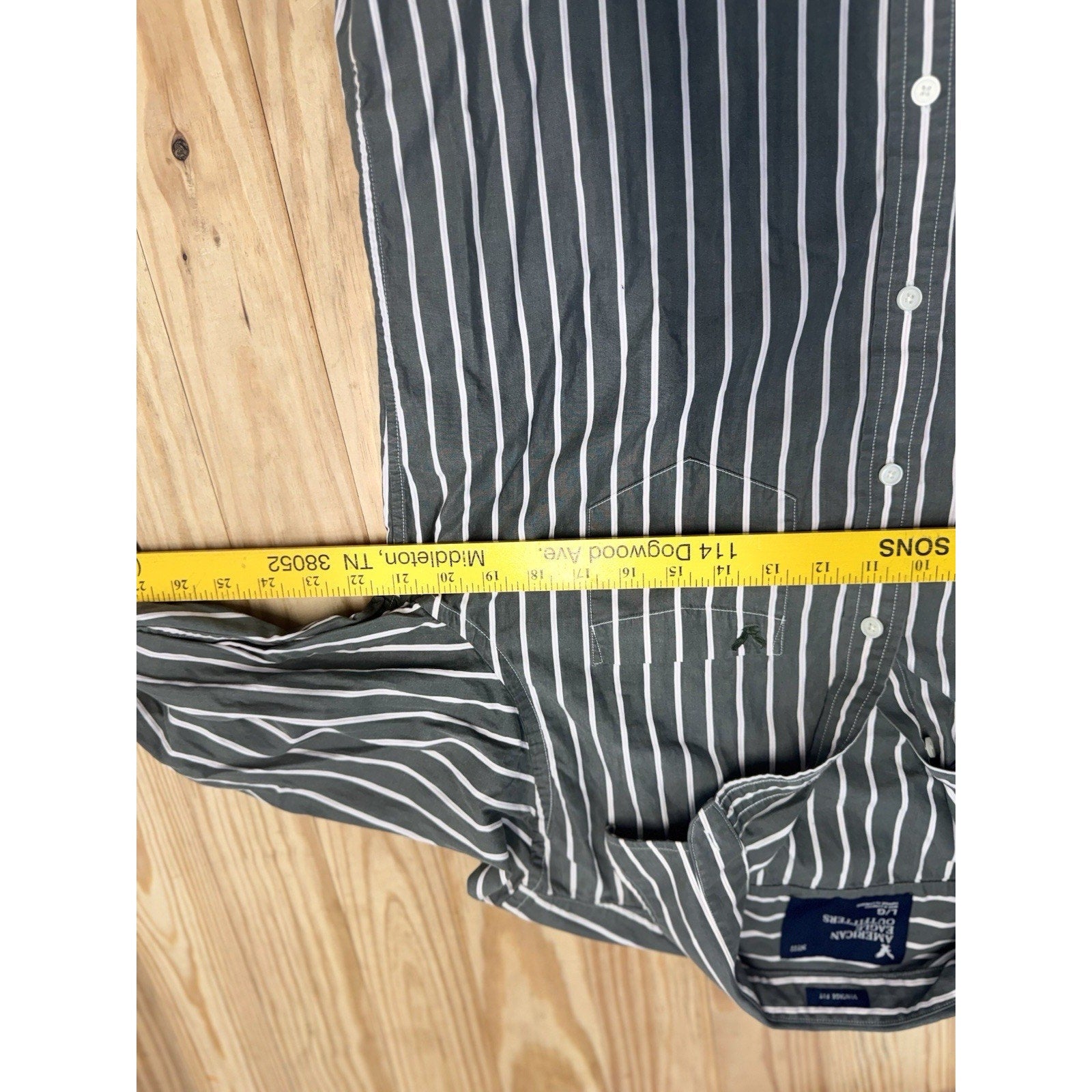 AMERICAN EAGLE Men's Green and White Long Sleeve Striped Button Down Shirt Large