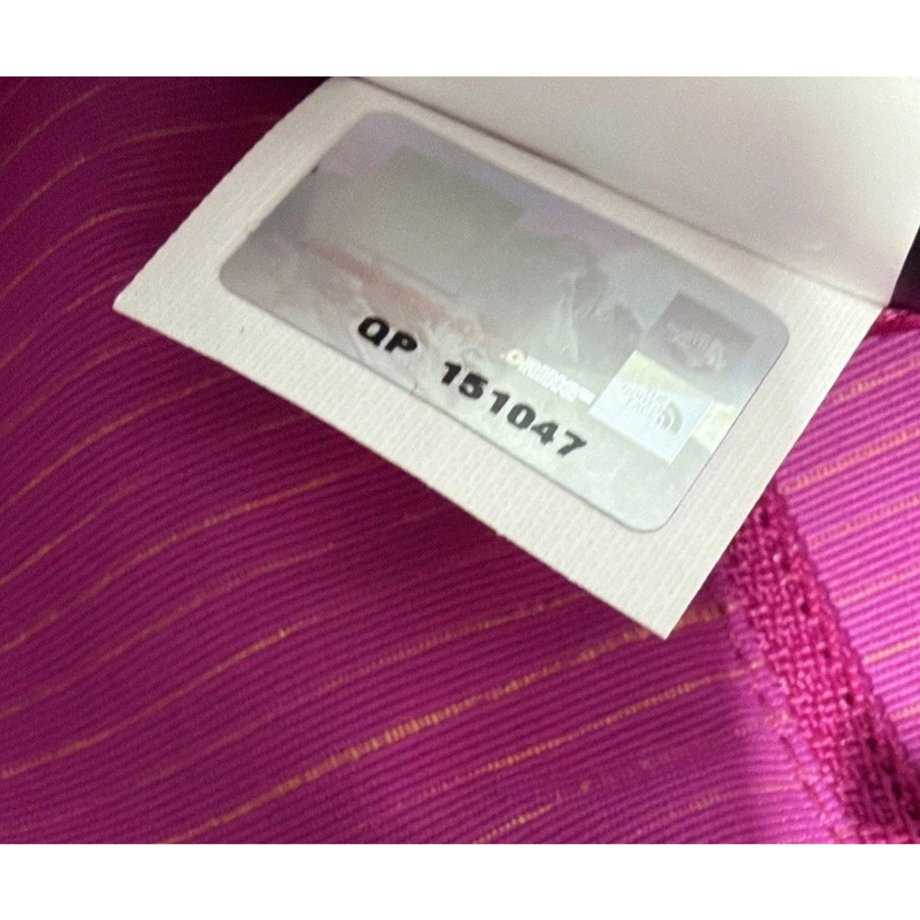 The North Face Women's Hyvent 2.5L Windbreaker Rain Jacket Medium