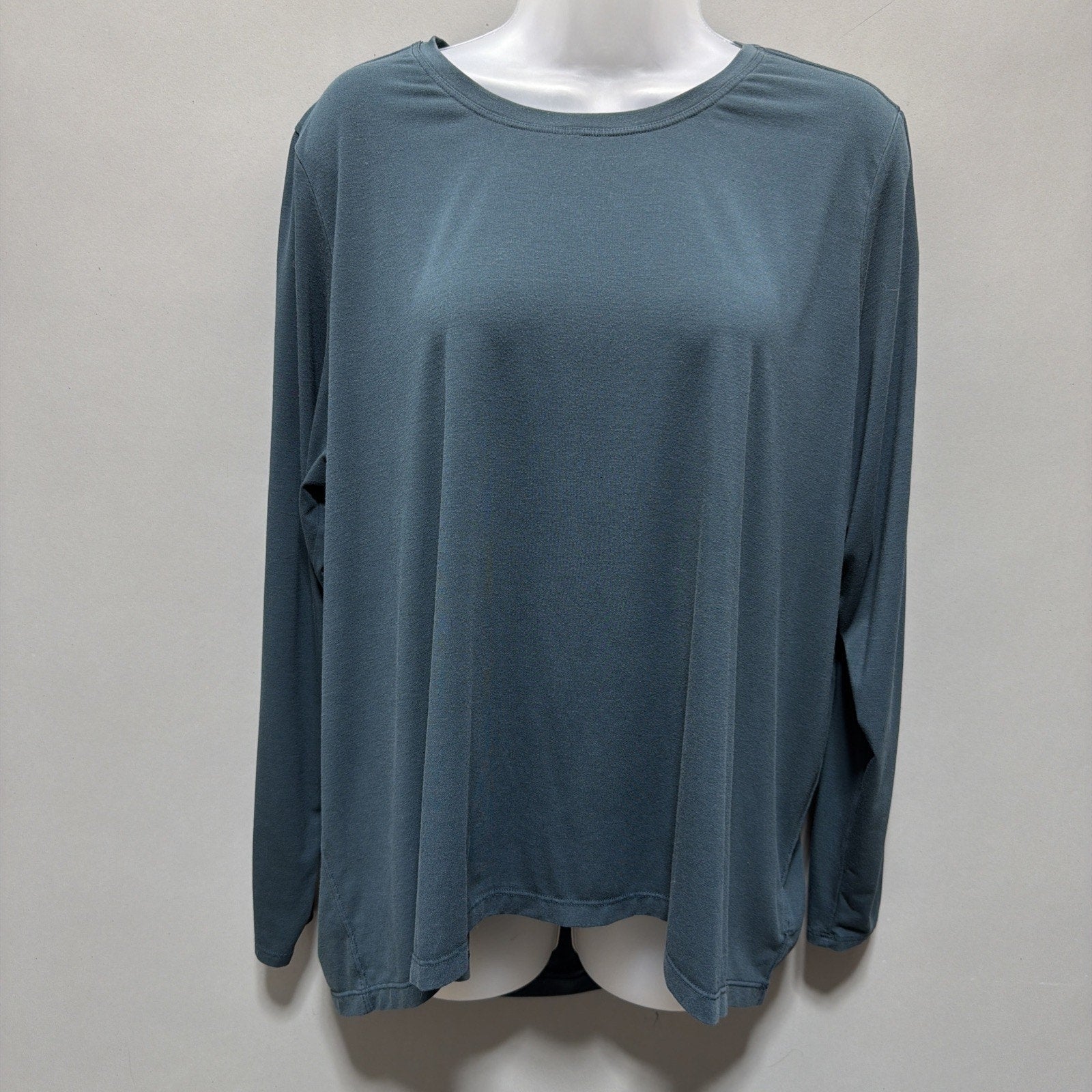 Athleta Long Sleeve Top Womens XL Green Soft Stretch Casual Activewear Run Gym