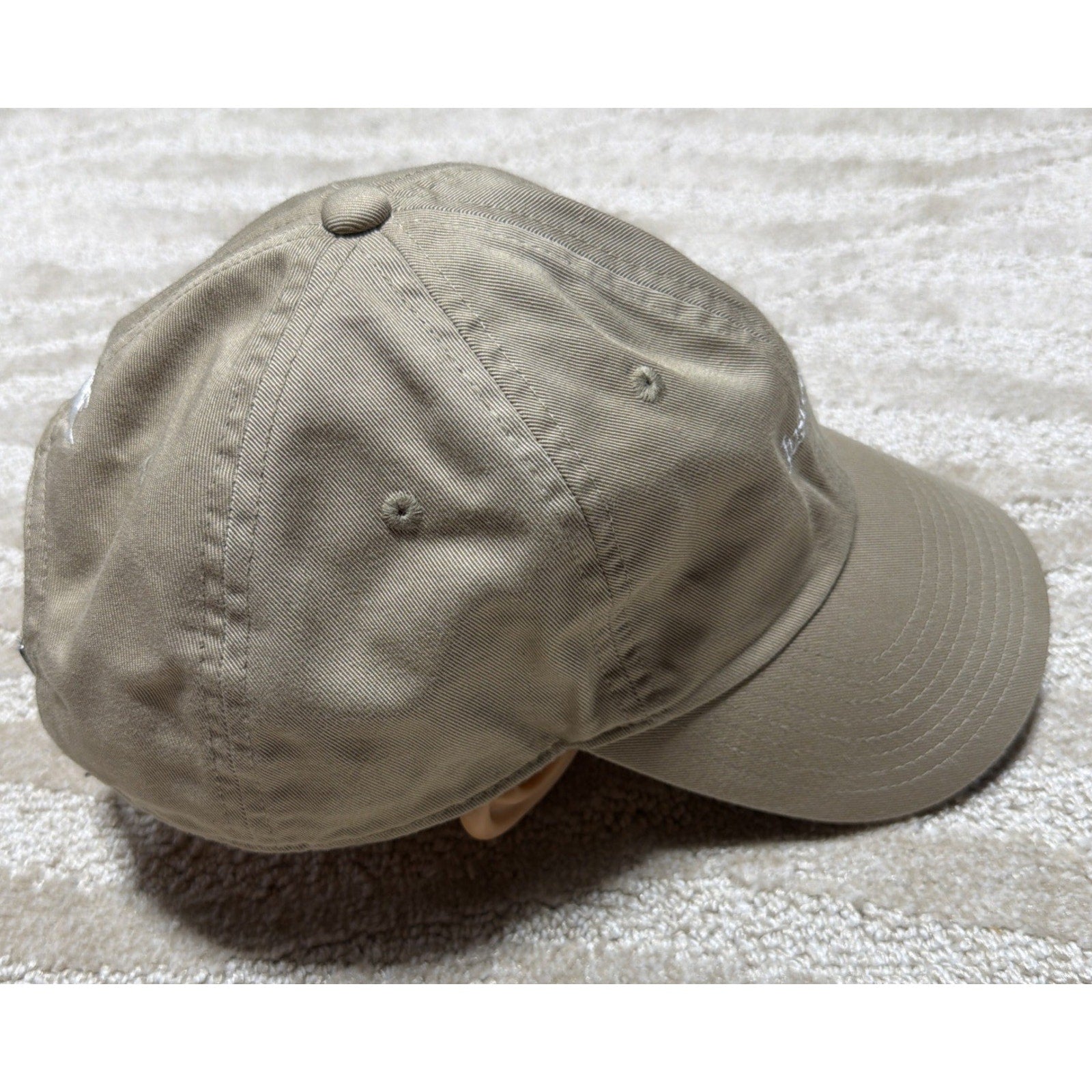 Nike Just Do It Tan/Biege Club Cap Adjustable Strap Back Dad Hat M/L