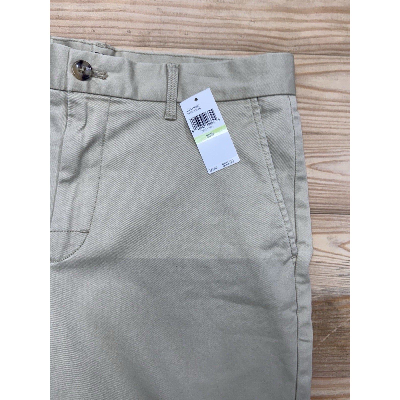 IZOD Saltwater Shorts Stretch Flat Front Relaxed 9.5 Inseam Tan Khaki Men’s 30