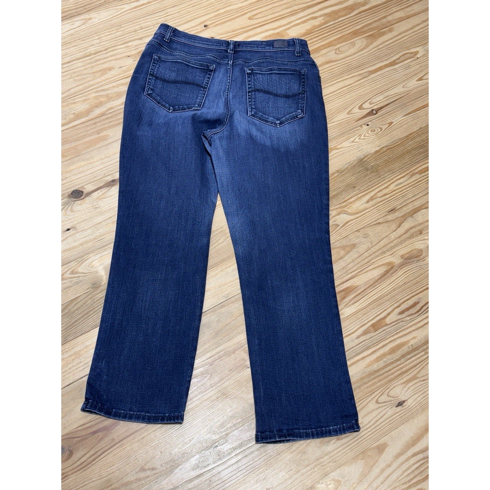Lee Relaxed Fit Straight Leg Blue Jeans Dark Wash High Rise No Tag 32 X 27 1/2