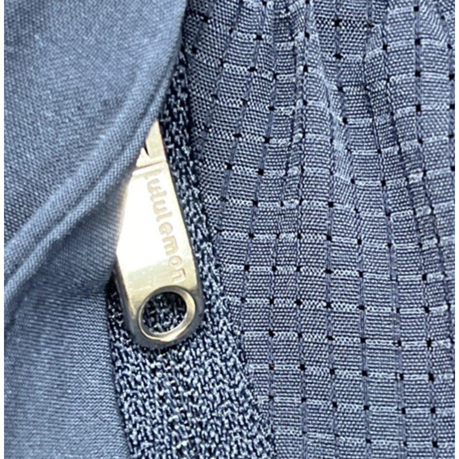 Lululemon Mens Pace Breaker Lined Short 9" Navy Blue Size M