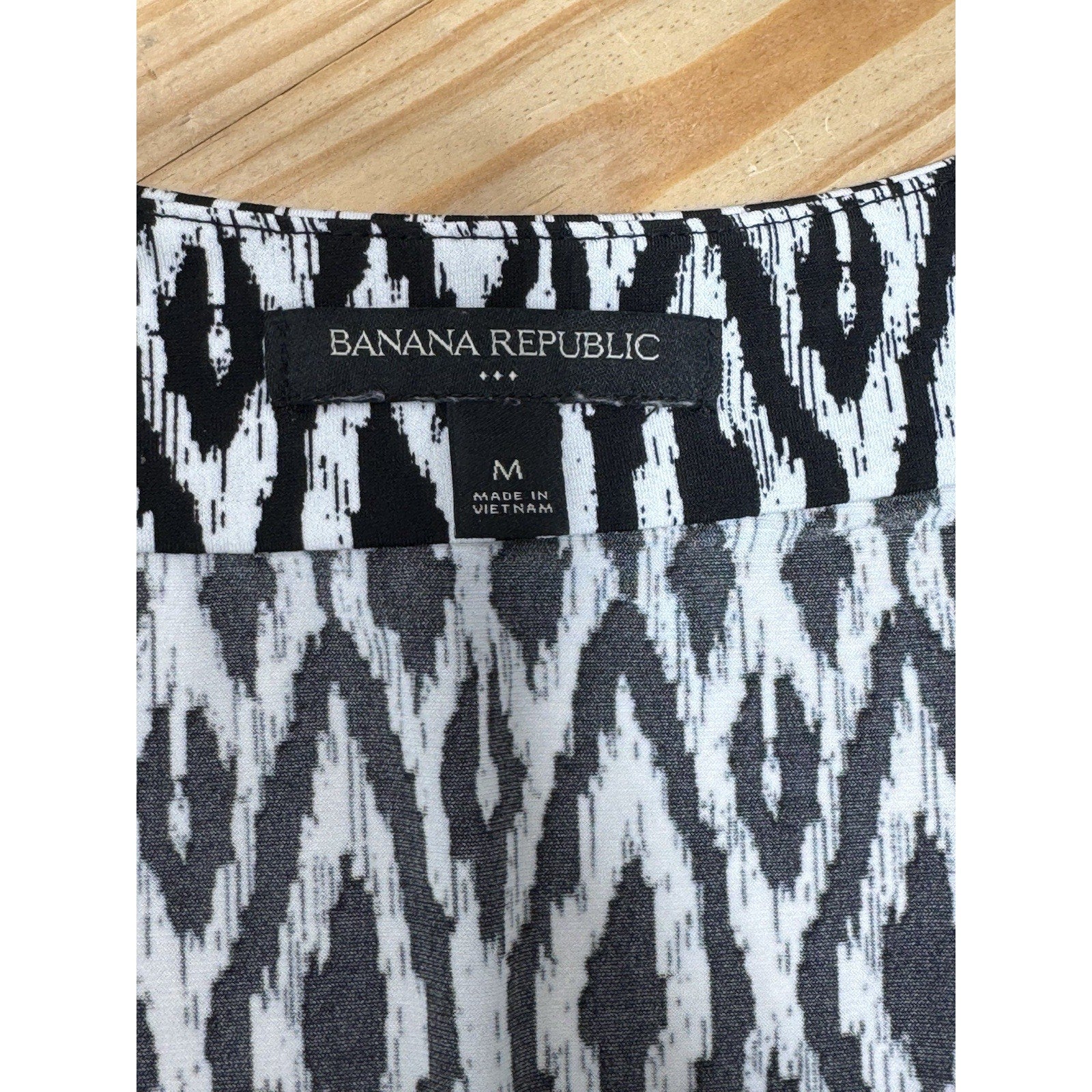 Banana Republic Women's M Black & White Geometric Short Sleeve Sheath Dress