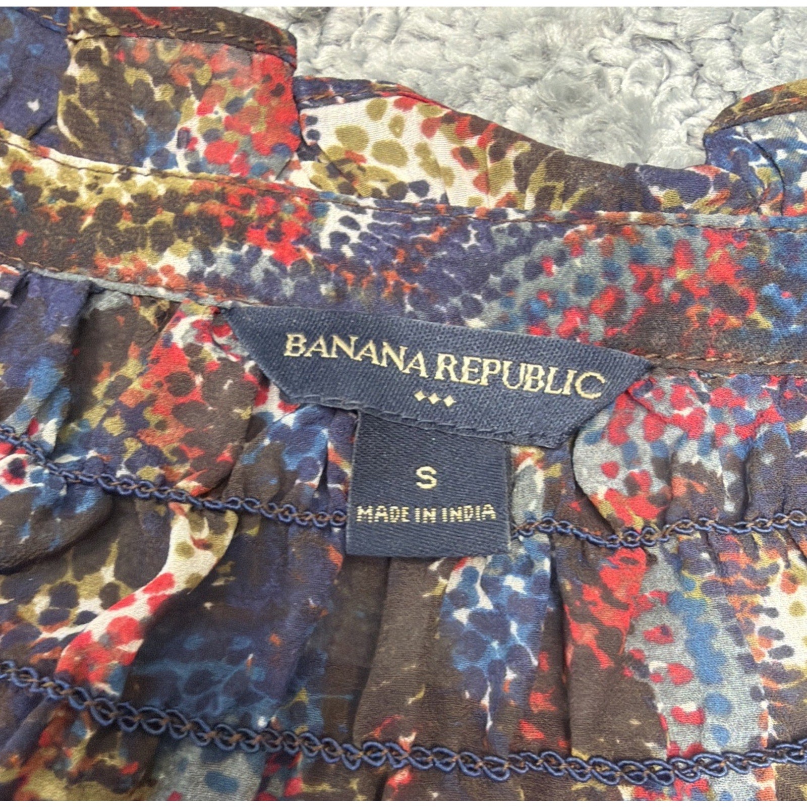 BANANA REPUBLIC Small Multi Color Print Sheer Blouse, Tie Neck, Career Casual