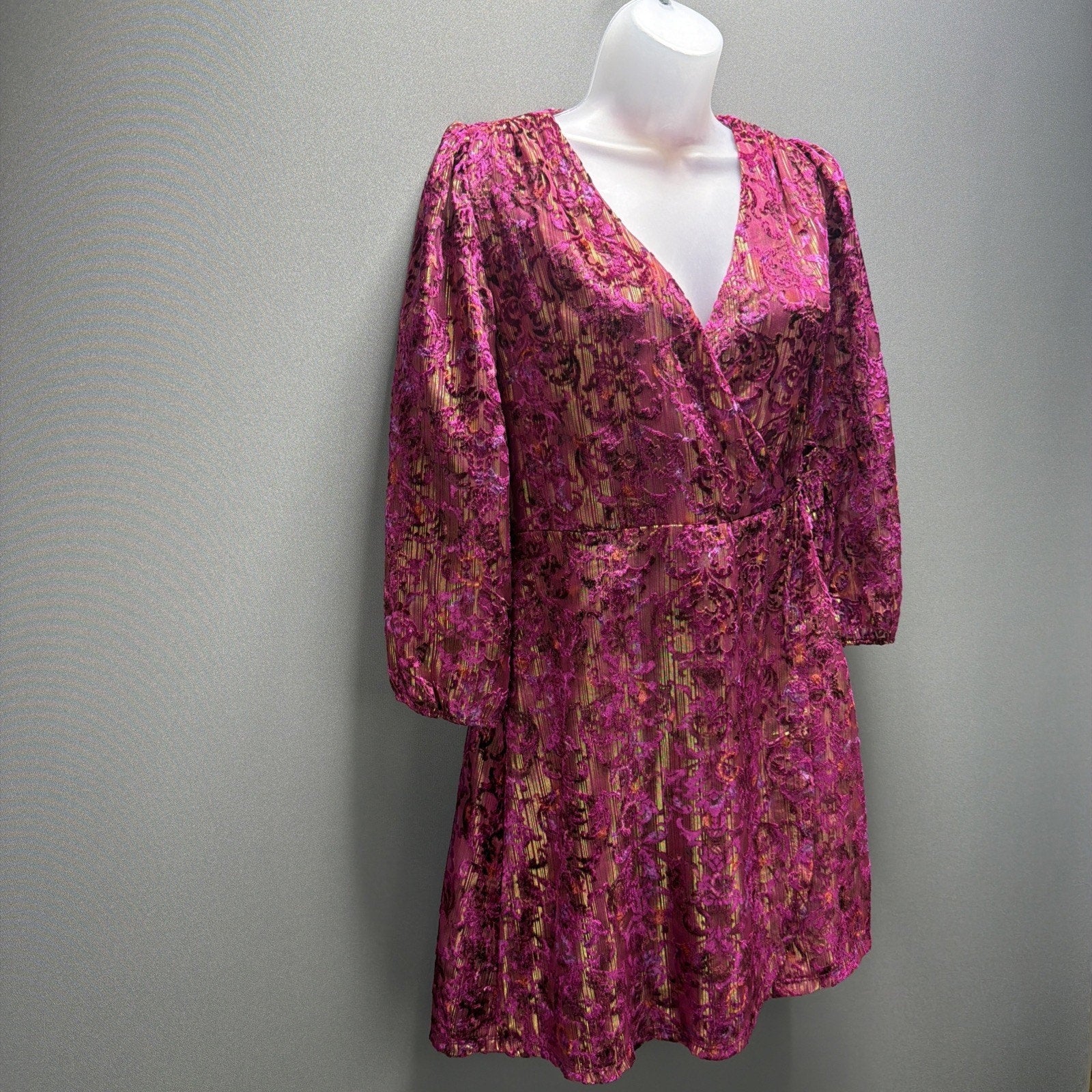 NWT LOFT $120 Shimmer Floral Velvet Wrap Dress Puff V-Neck Pink Purple Size 2