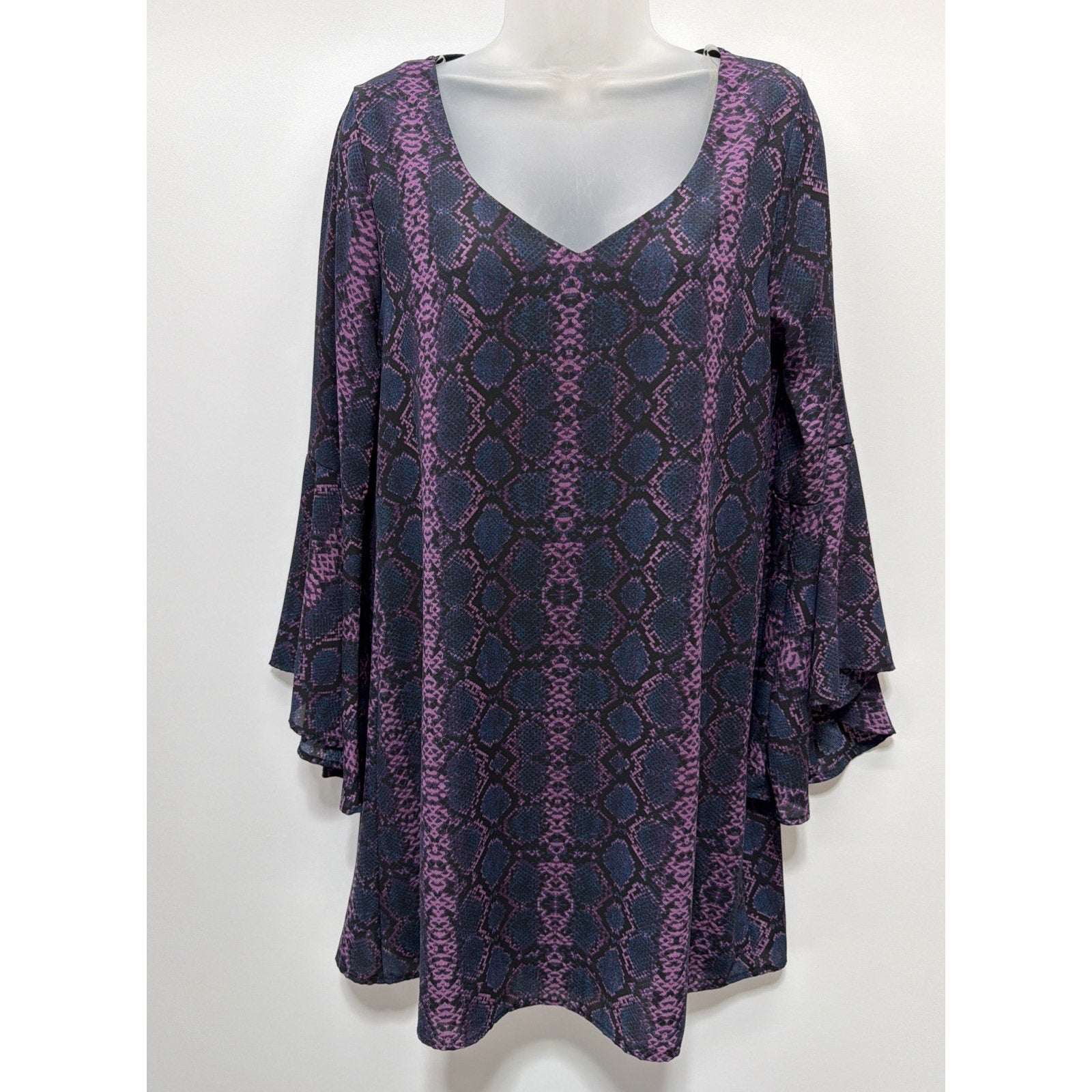 Peach love Purple Snakeskin Print dress Long Sleeves V-neck lined Dress Size S