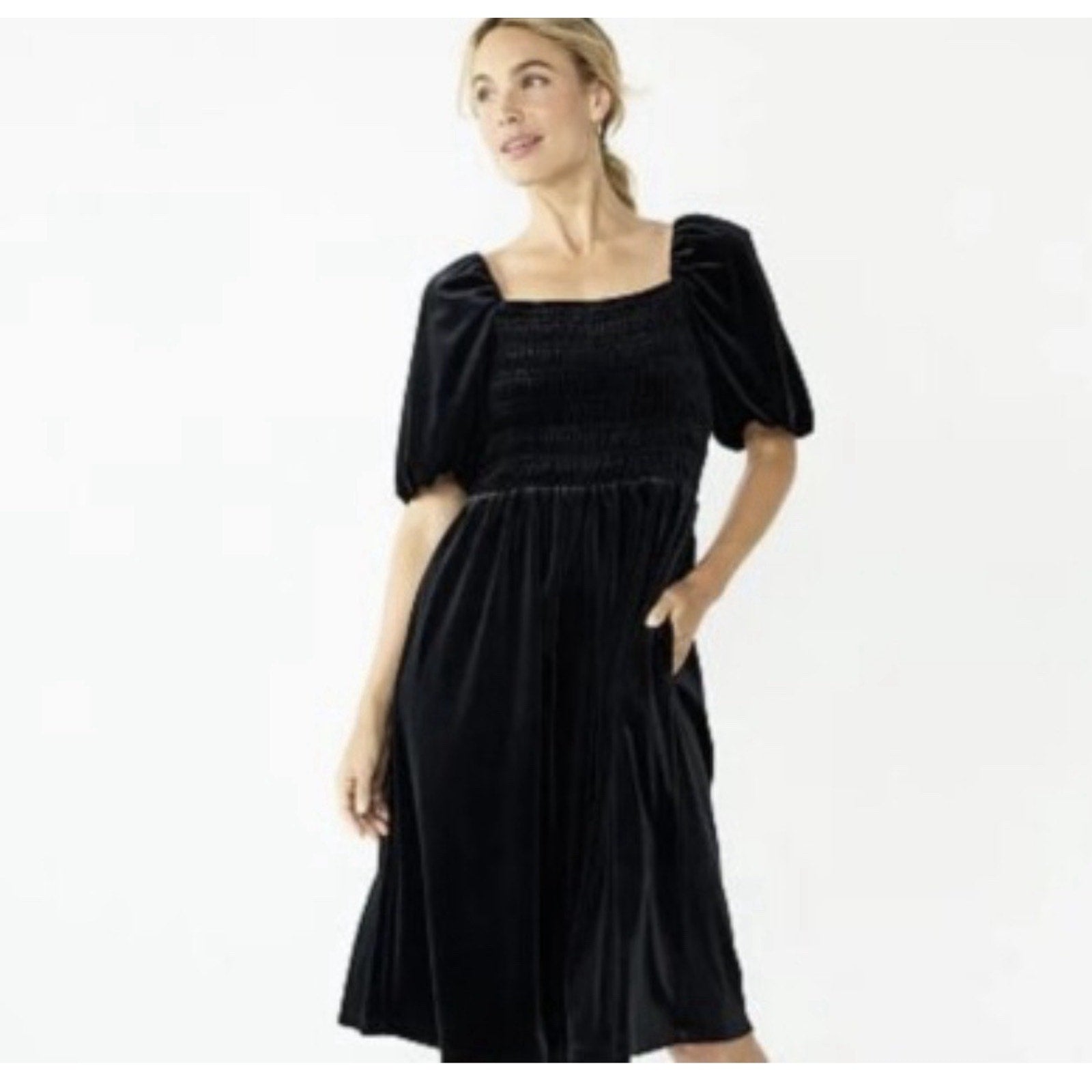 Draper James Dress Women’s M Black Velvet Smocked Skater Babydoll Holiday Party