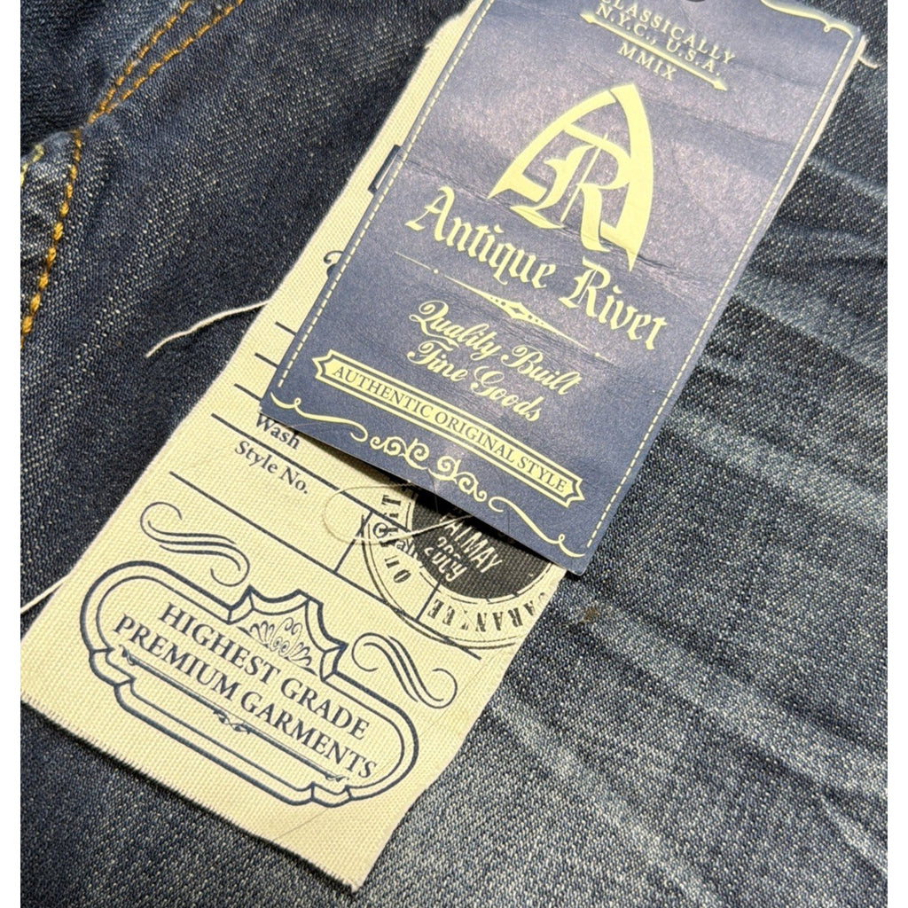 mens ANTIQUE RIVET Selvedge Bootcut jeans size 29x30 NWT!!