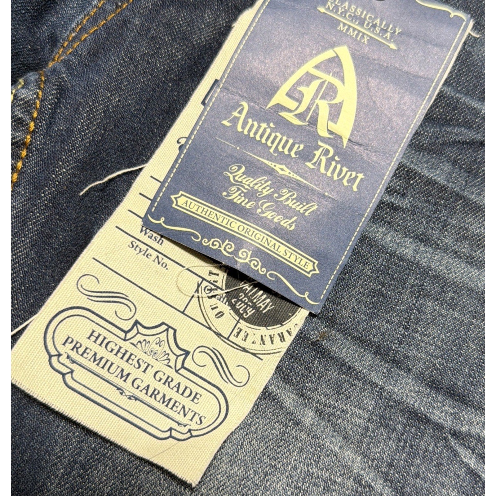 mens ANTIQUE RIVET Selvedge Bootcut jeans size 29x30 NWT!!