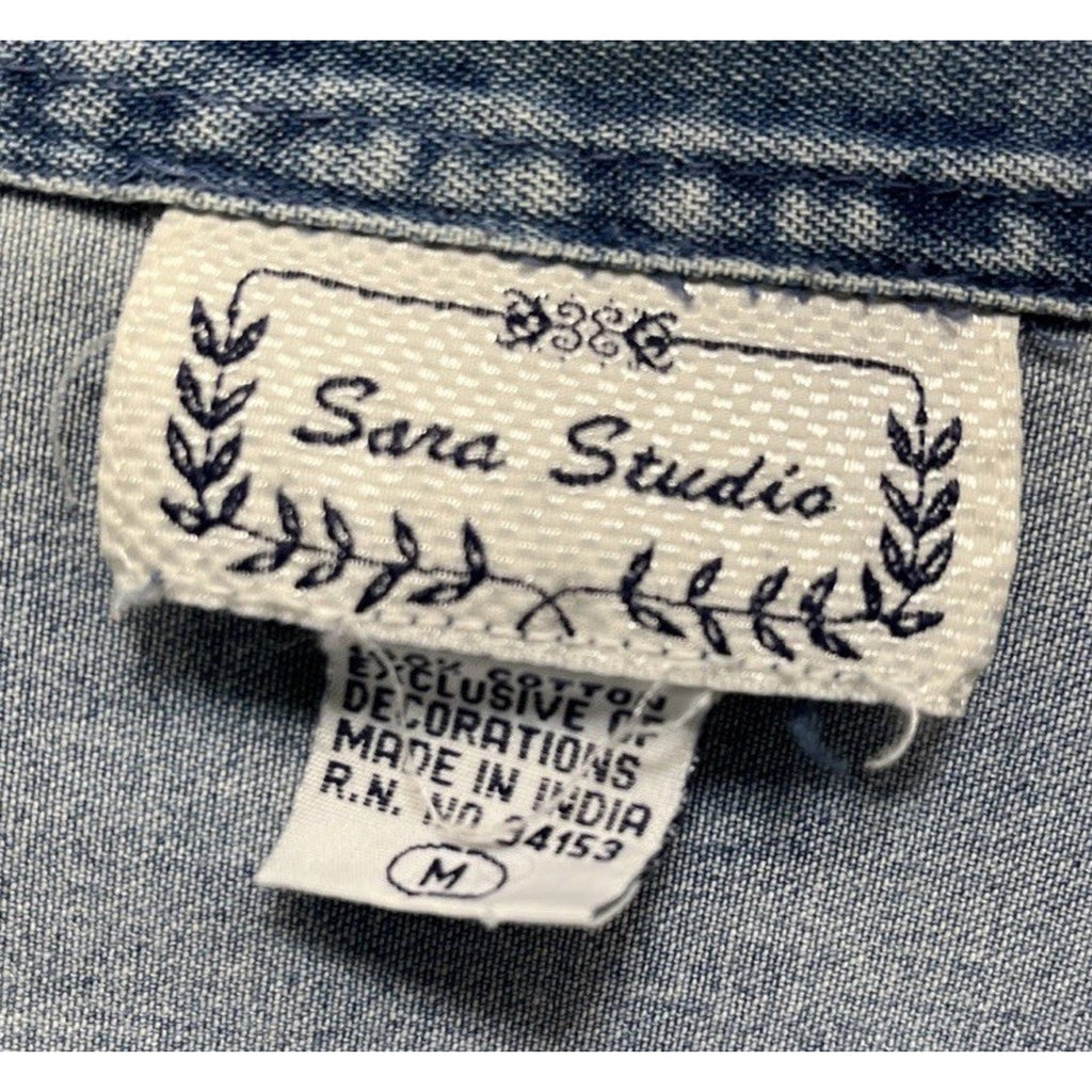 Vtg 90s Sara Studio Women's LS Blue Denim Shirt Blouse Top Embroidered Floral M