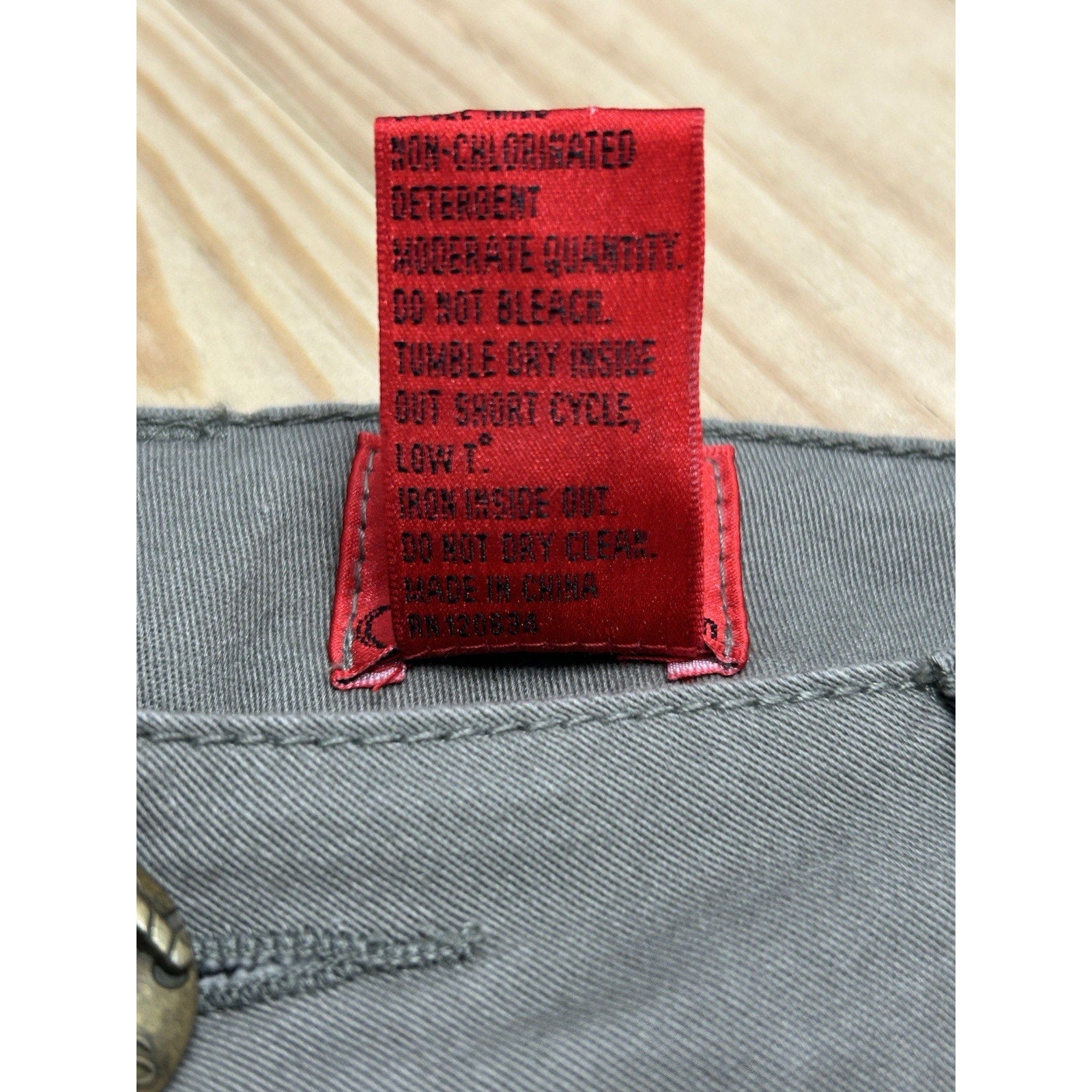 V CHRISTINA Sage Green 4-Pocket Jeans Stretch Sage Green Size 2 EUC.