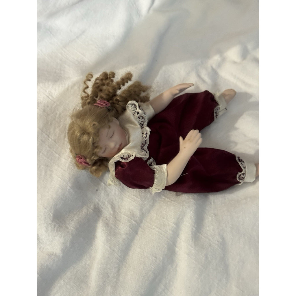 Ashton-Drake Gallery Kathy Hippensteel Porcelain Rock-a-Bye&Good Night Doll 7”
