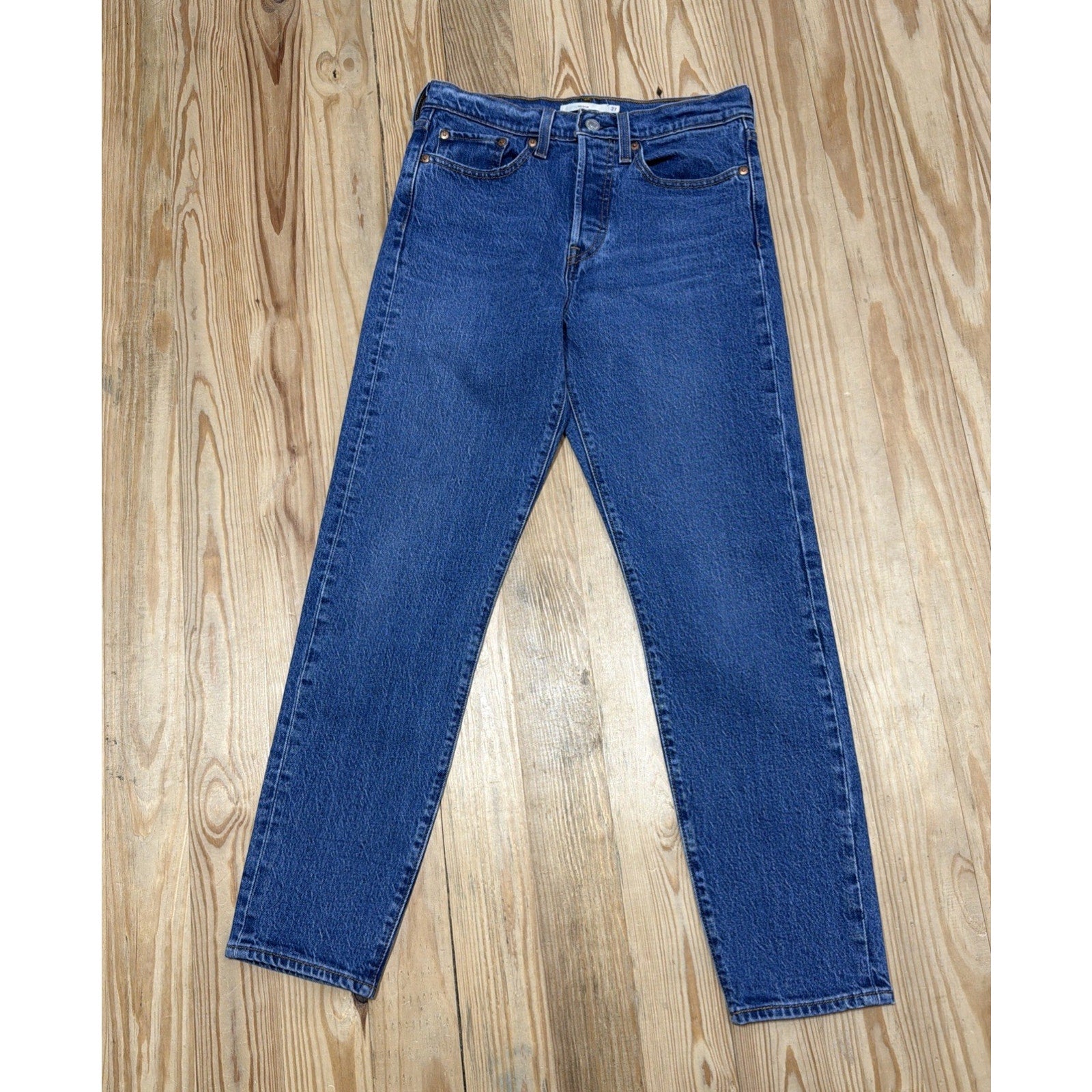 Levi’s Women’s Wedgie Premium Big E Medium Blue Button Fly Jeans Size 27