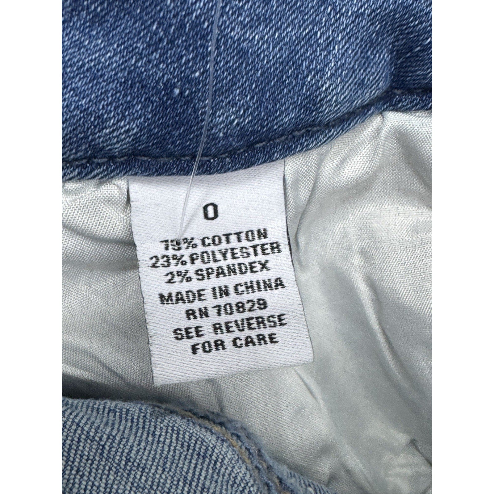 Rue 21 CURVYHIGH-RISEROLL CUFF SHORTIE Juniors Size 0 (waist 26")