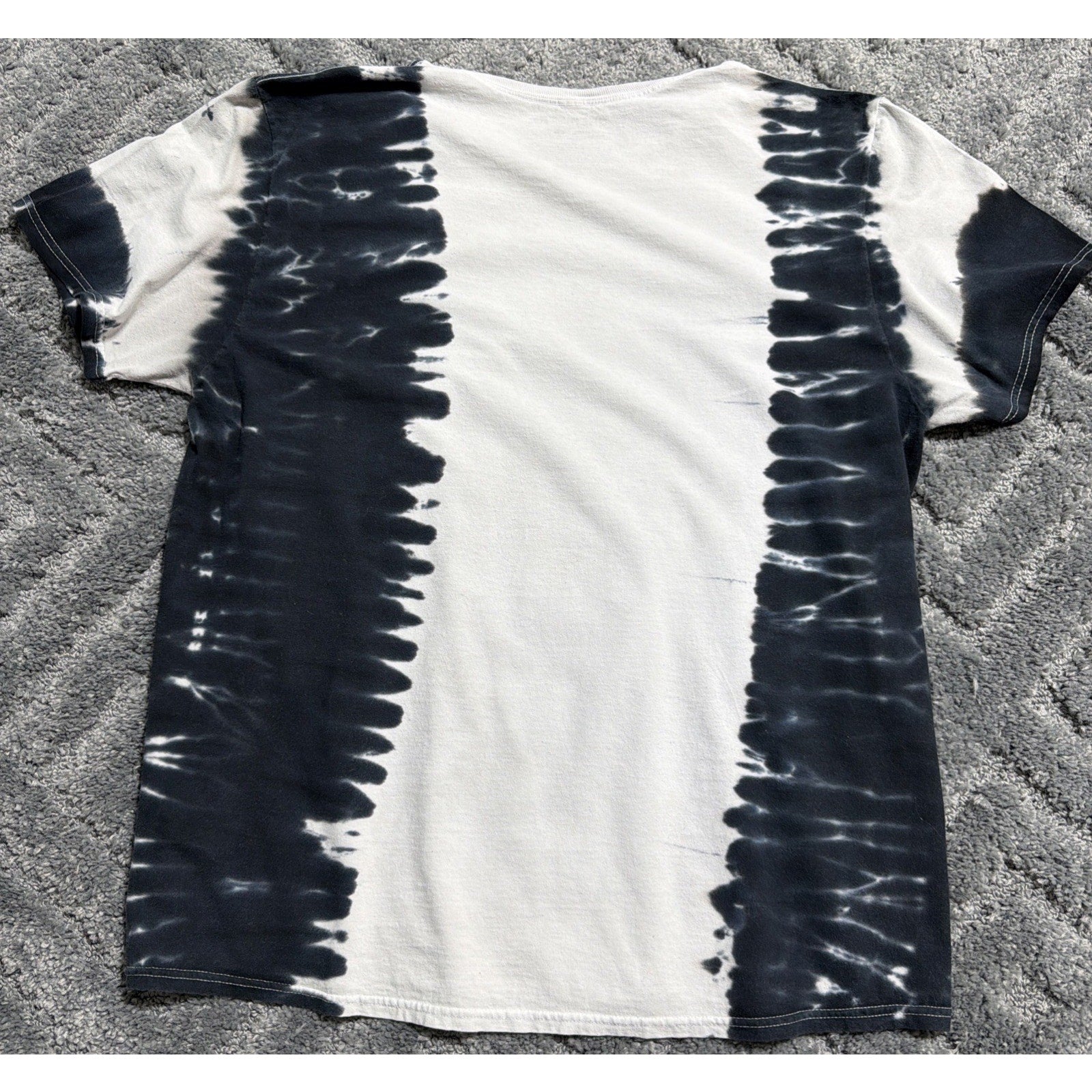 Chemistry Brand Size XL Short-Sleeve T-Shirt Tie-Dye W/ Skull