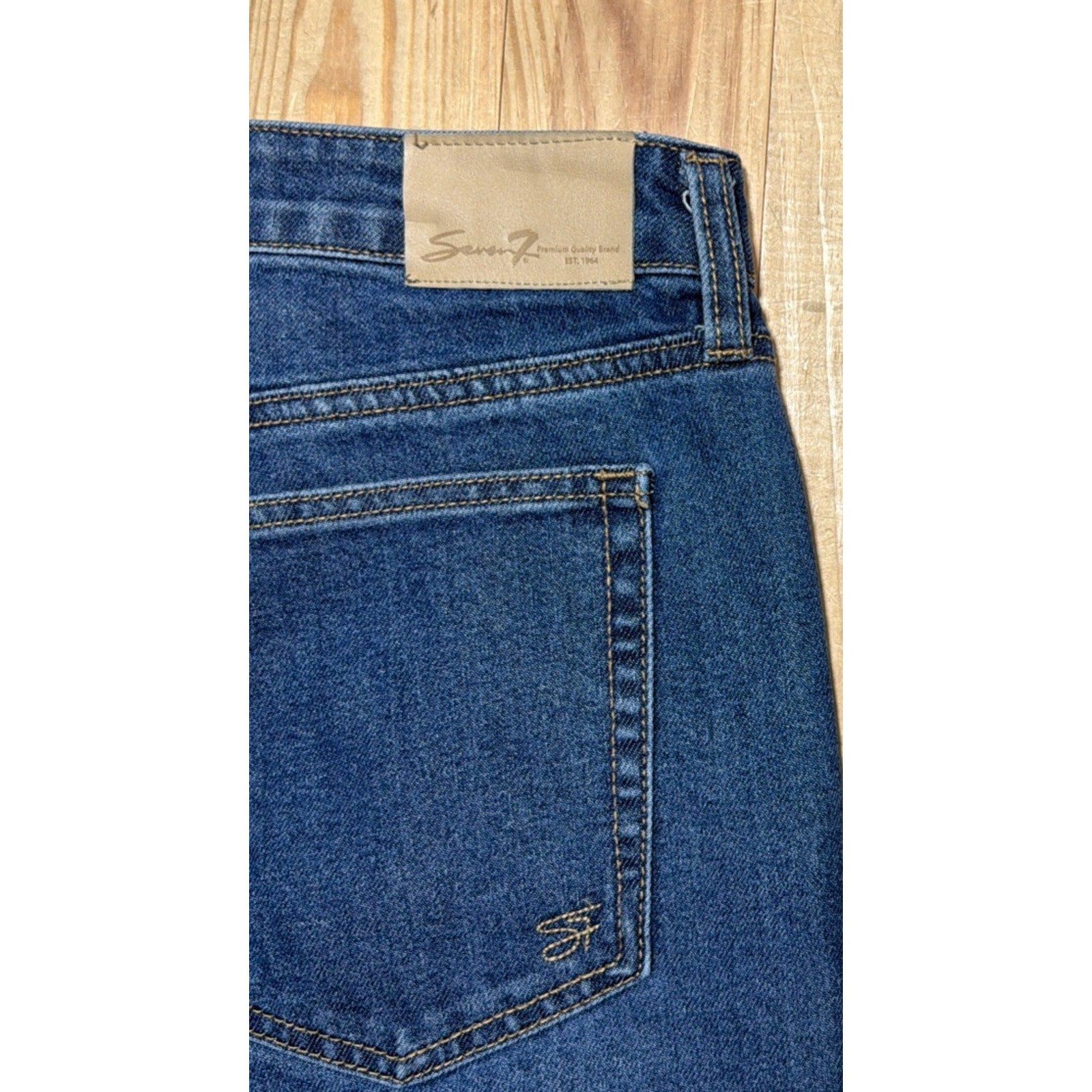 Denim Jeans Seven7 Vintage straight High Rise Blue Women’s size 12