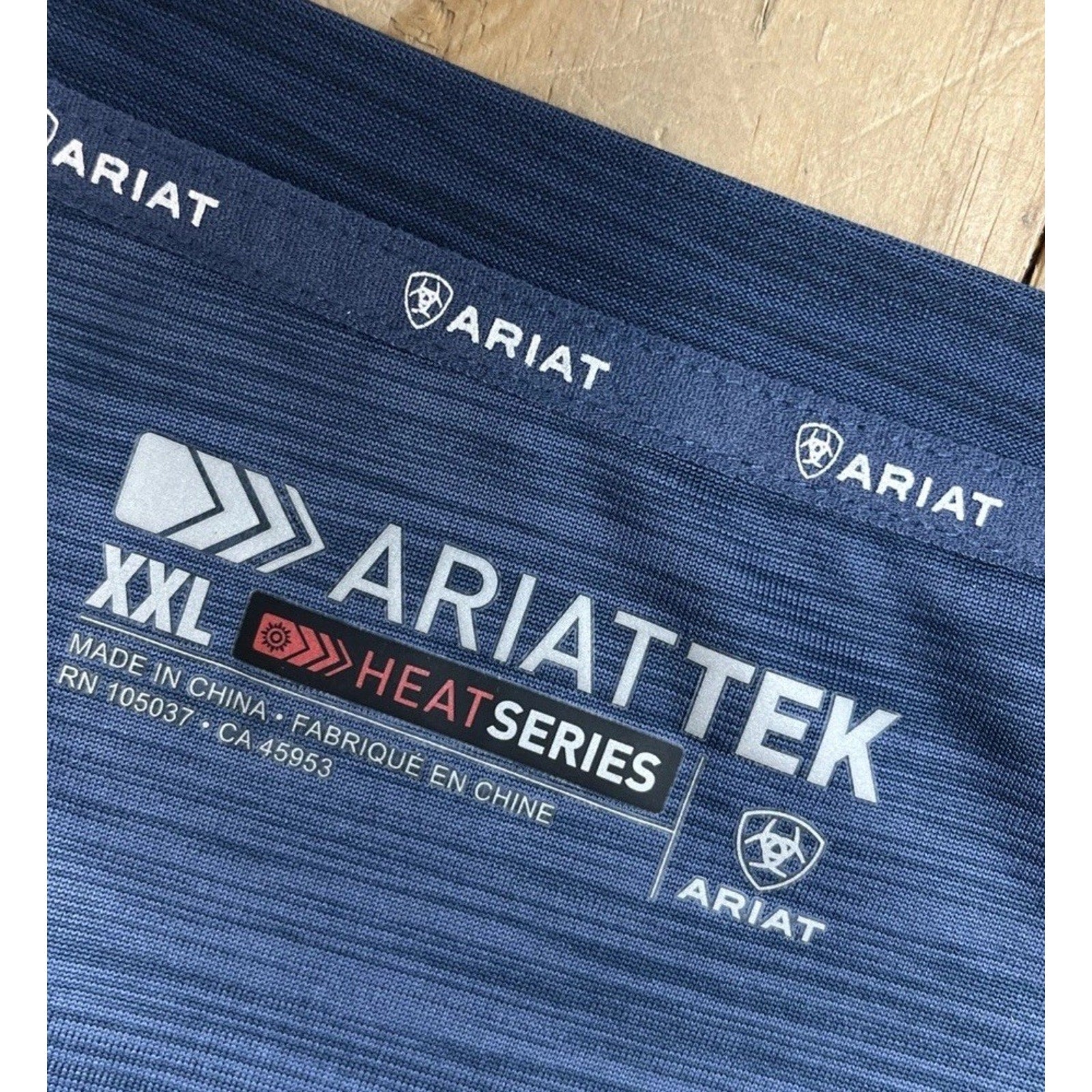 ARIAT TEK Long Sleeve V Neck Moisture Wicking Heat Series Thermal Top Sz XXL
