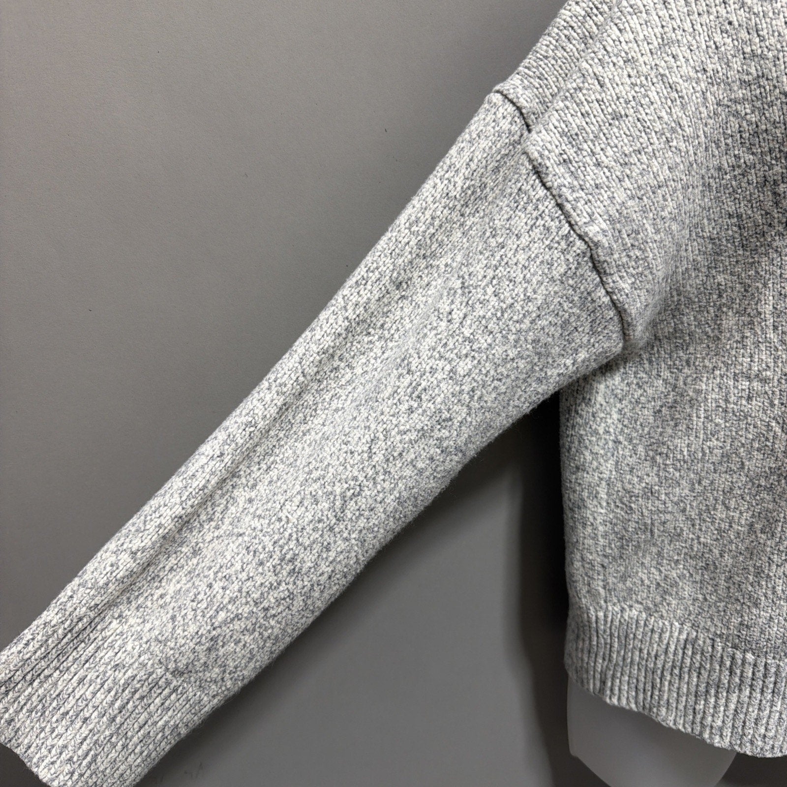 Abercrombie & Fitch Soft Knit Oversized Boxy Sweater V-Neck Women's M