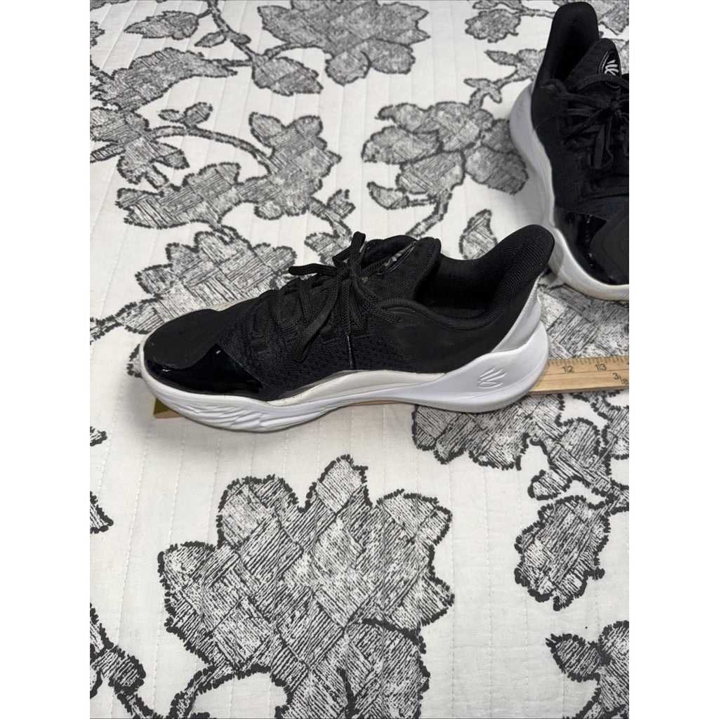 UnderArmour Curry Basketball Shoe 3026736-104 Men’s 6.5 Women’s 8