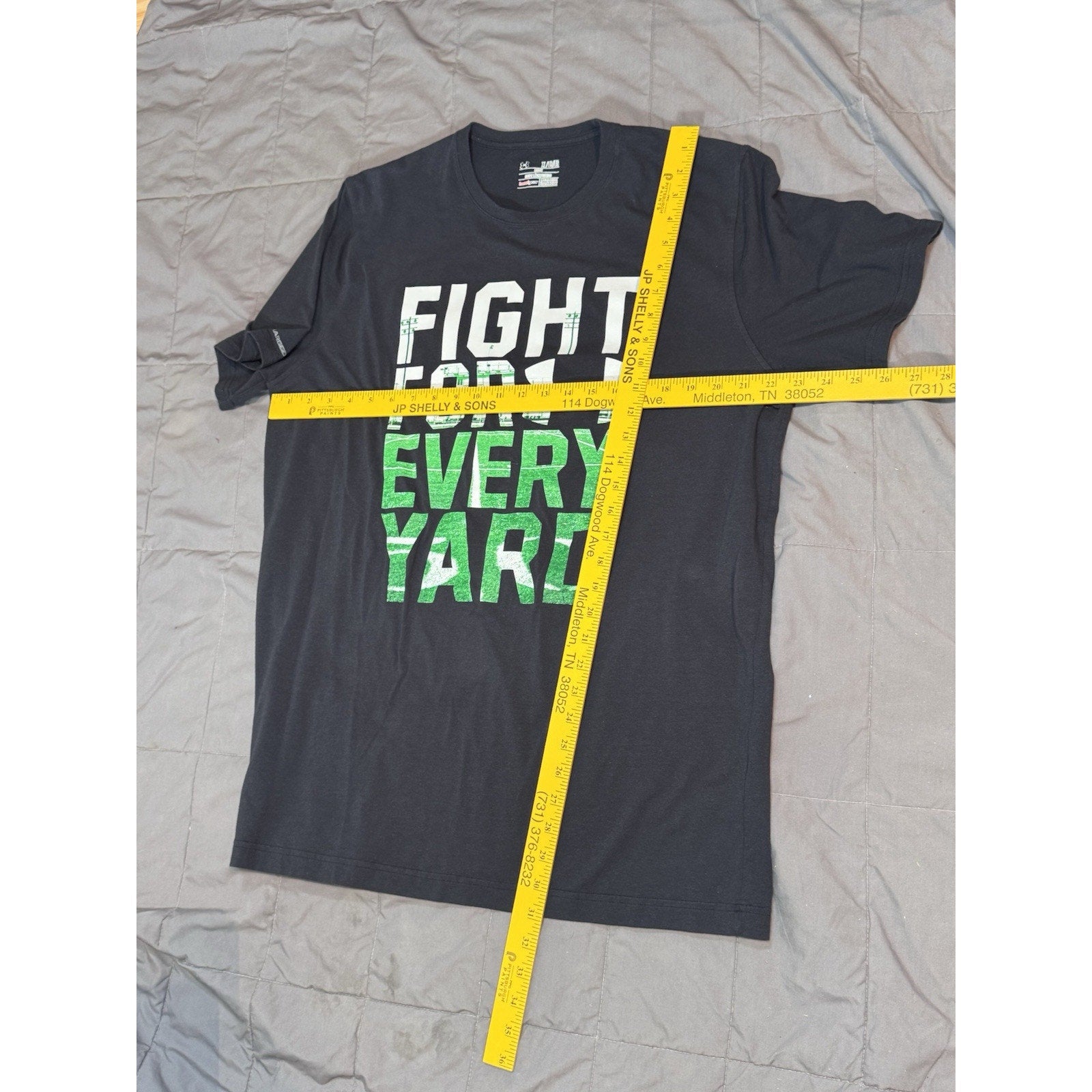 Under Armour Fight For Every Yard T-Shirt Men’s X-Large S/S Football Shirt