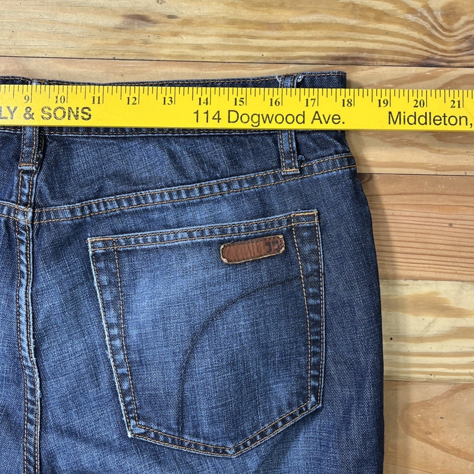 Joe's Jeans Rebel Fit Men's Size 33 Don Wash Distressed Denim Cotton
