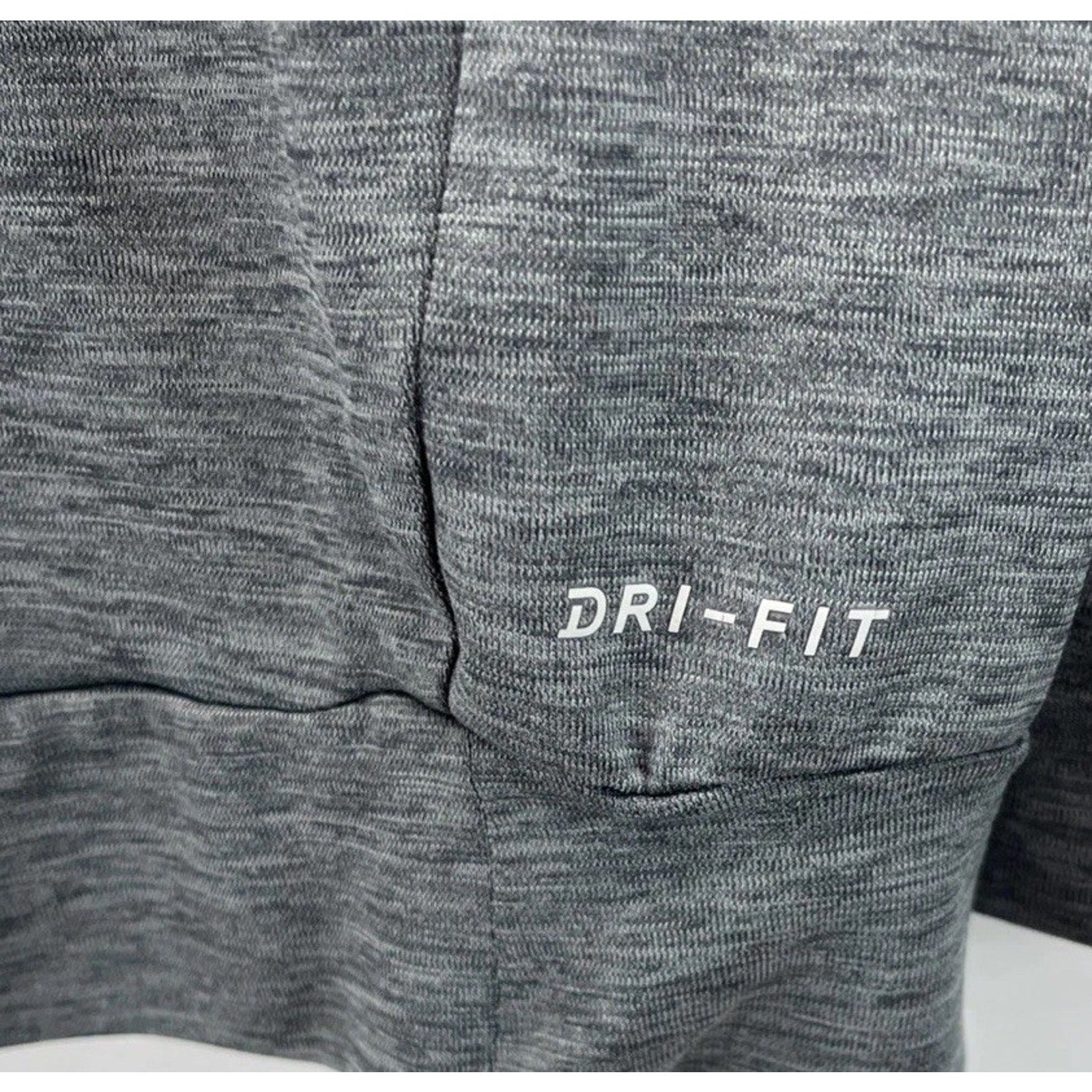 Nike Dri-Fit Breathe Lightweight Hoodie 939664 Size XL Youth Big Logo