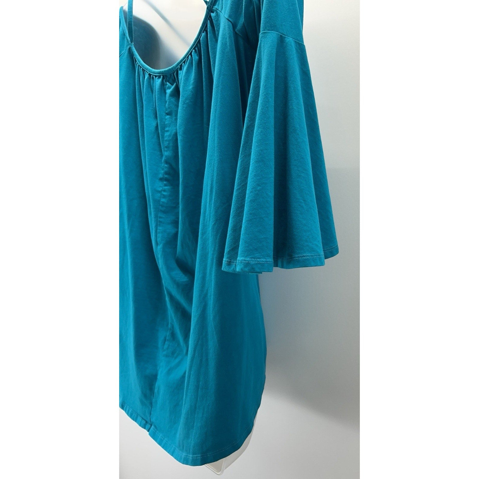 Umgee Mixed Media Boho Blouse Bell Sleeve Size Small Green.