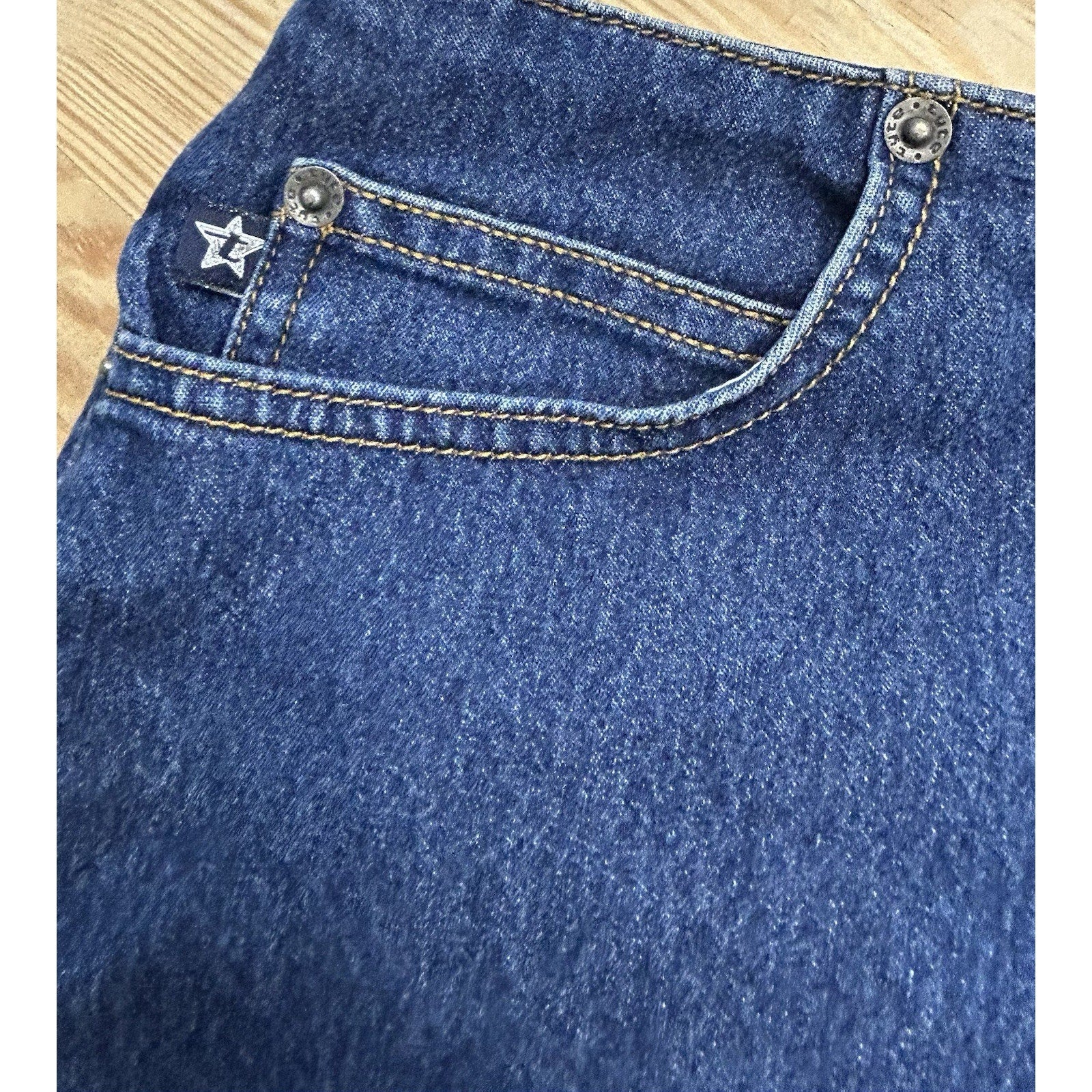 Tyte Jeans Women's ladies Shorts Denim Size 5 Blue Jeans Shorts Made IN USA.