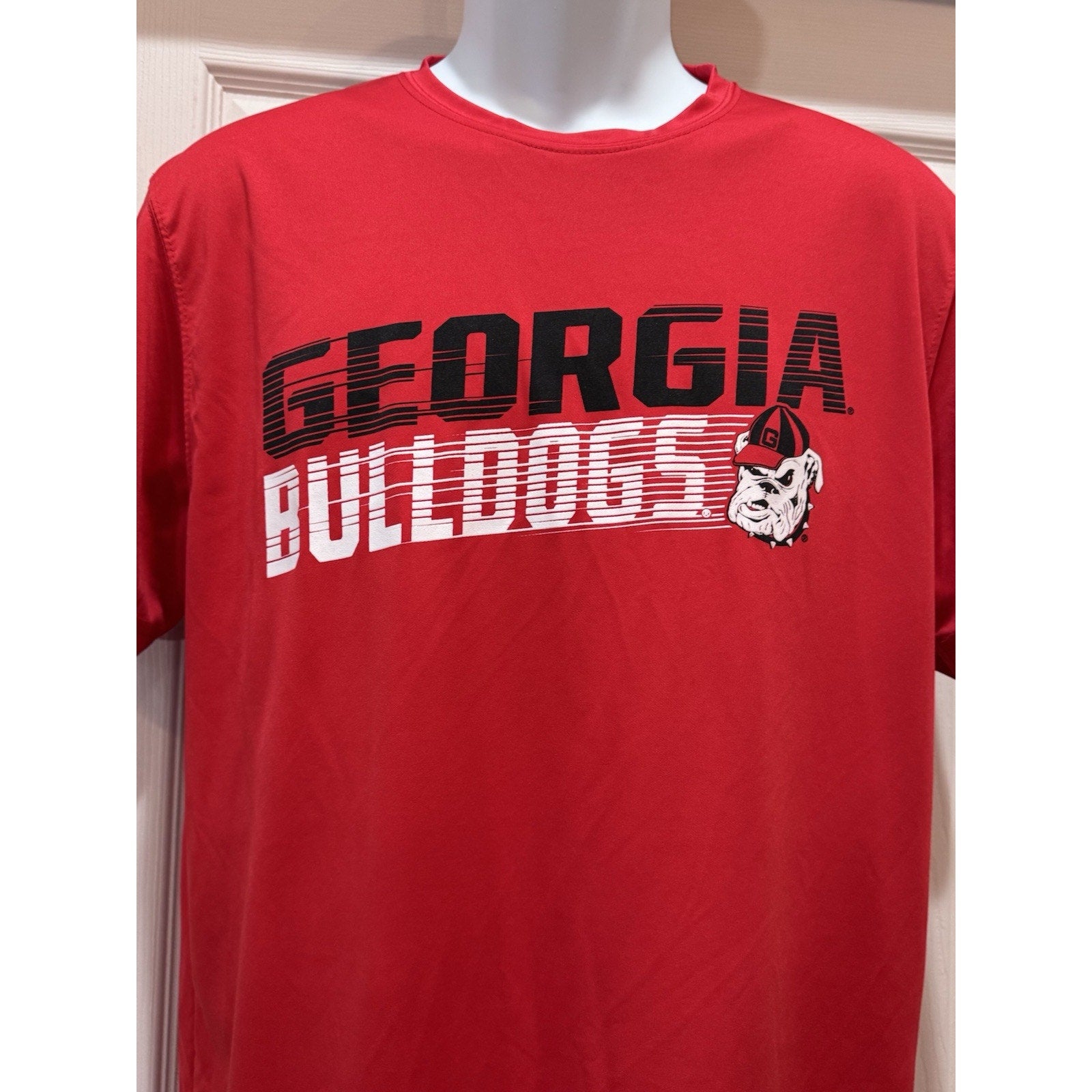 Georgia Bulldogs Red Men's T Shirt Medium Athletic Polyester Team T-shirt