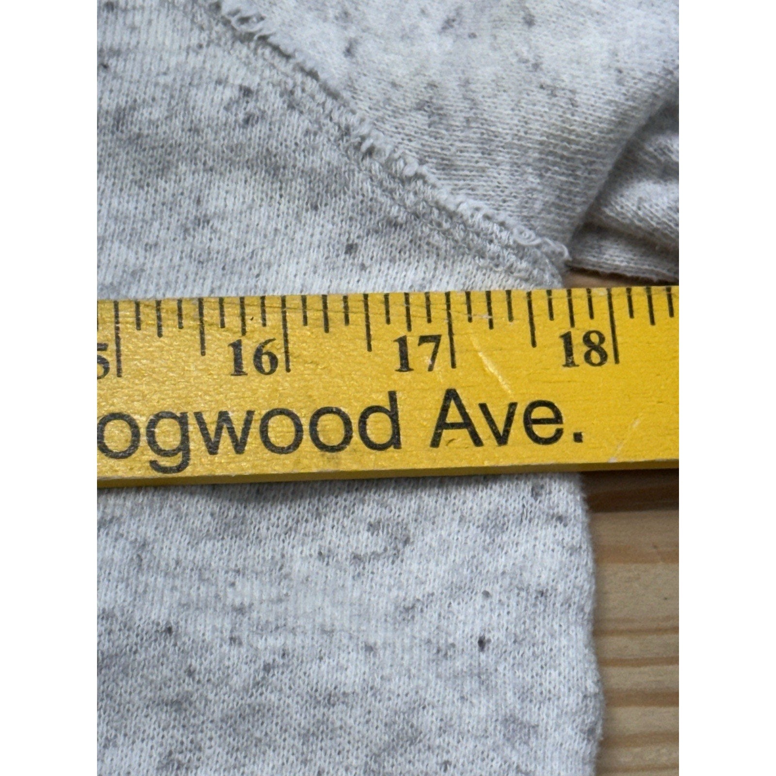 Mossimo Supply Athletic Fit Heather Gray Medium Long Sleeve Crew Neck Pocket