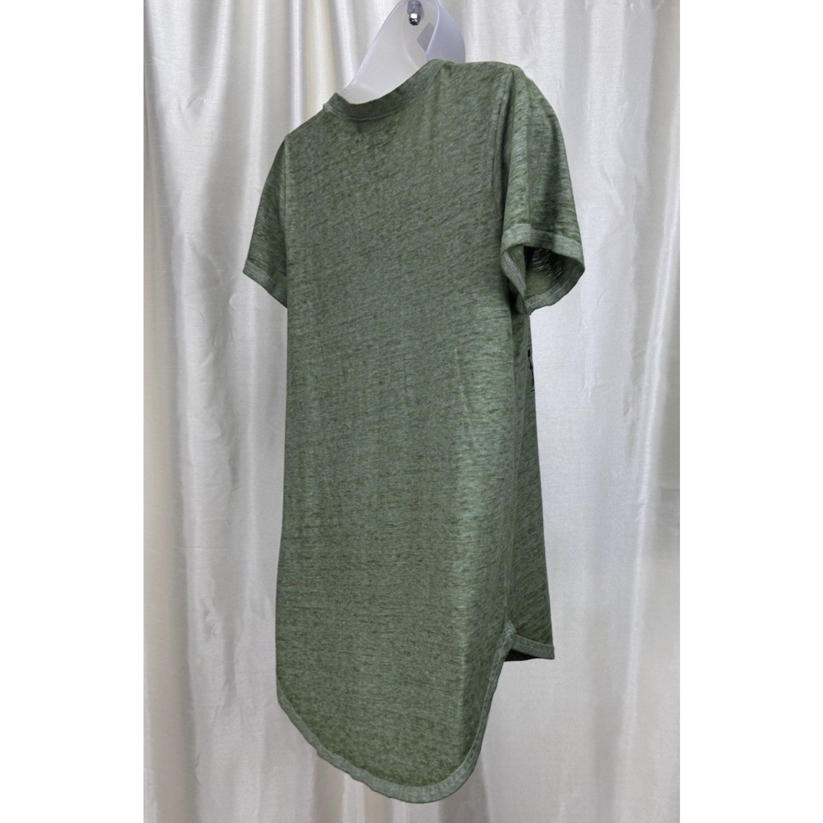 Sable Sky Women's Pullover Wild & Free T-Shirt Short Sleeve Round Neck Size S