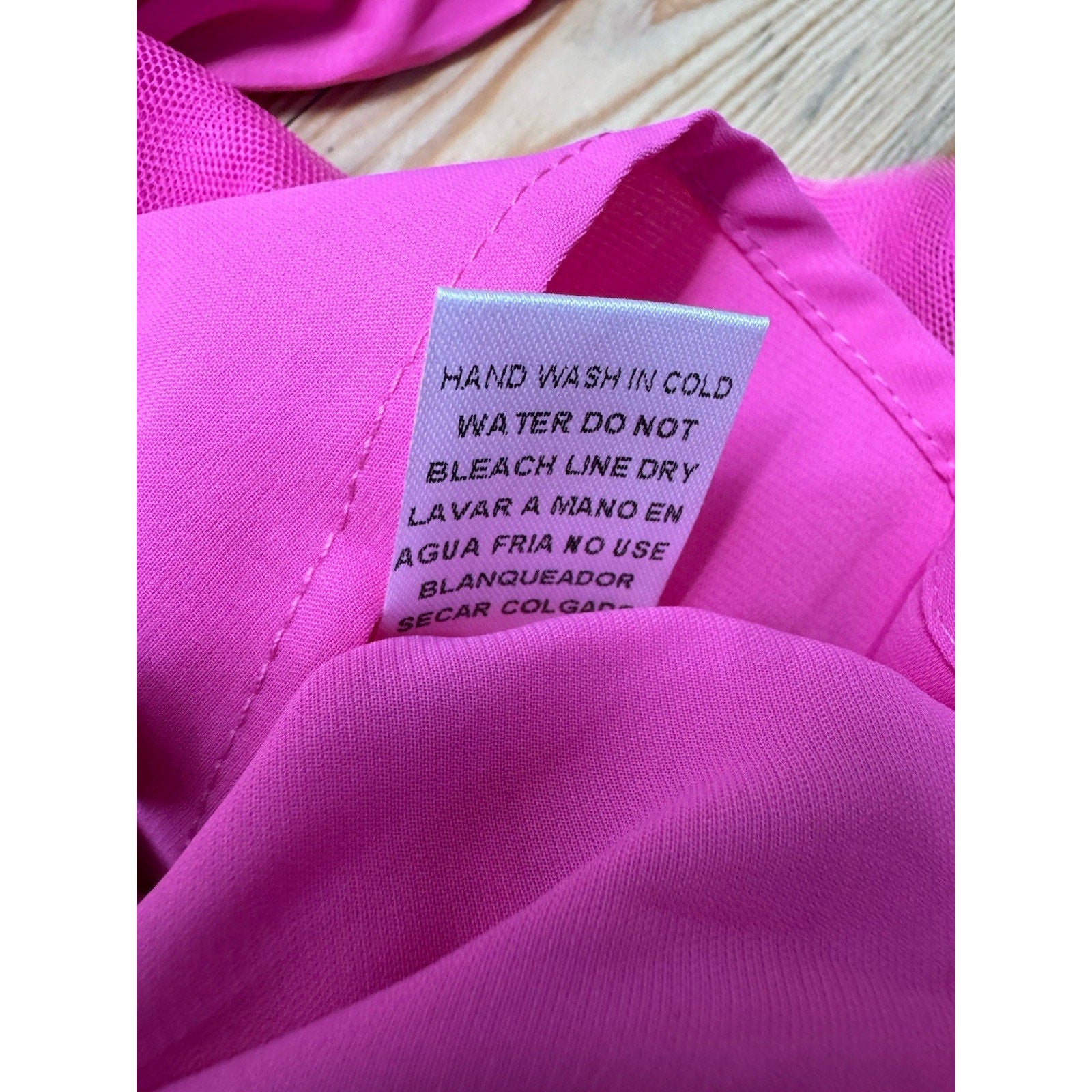 Entro Hot Pink Tiered Ruffle Tank Top Tulle Ribbon Straps Women’s Size Medium