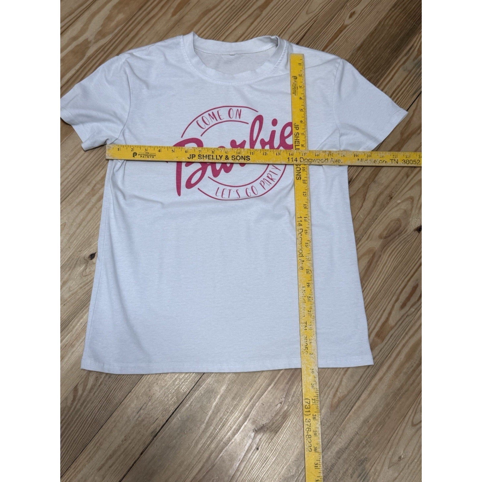 BARBIE Pink Logo White Crew Neck T-Shirt Short Sleeve Women’s Size Medium