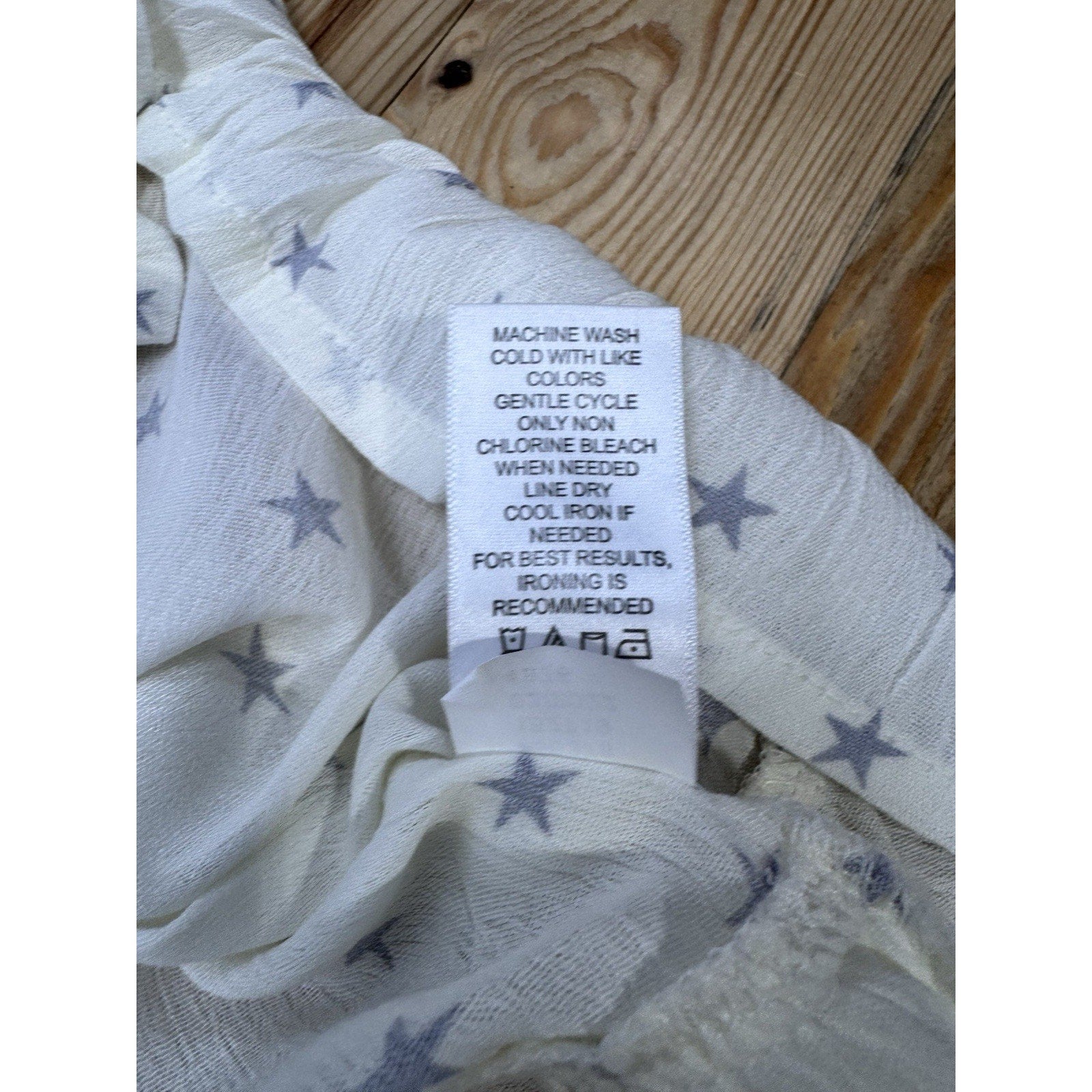 Maurices Ivory Gray Stars Halter Top Boho Ruffled Women’s Size Large NWT