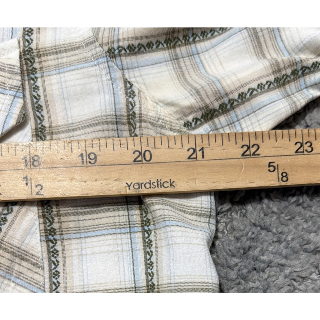 BKE 67 Shirt Mens Large Ivory Blue Plaid Long Sleeve Pearl Snap Western Rodeo