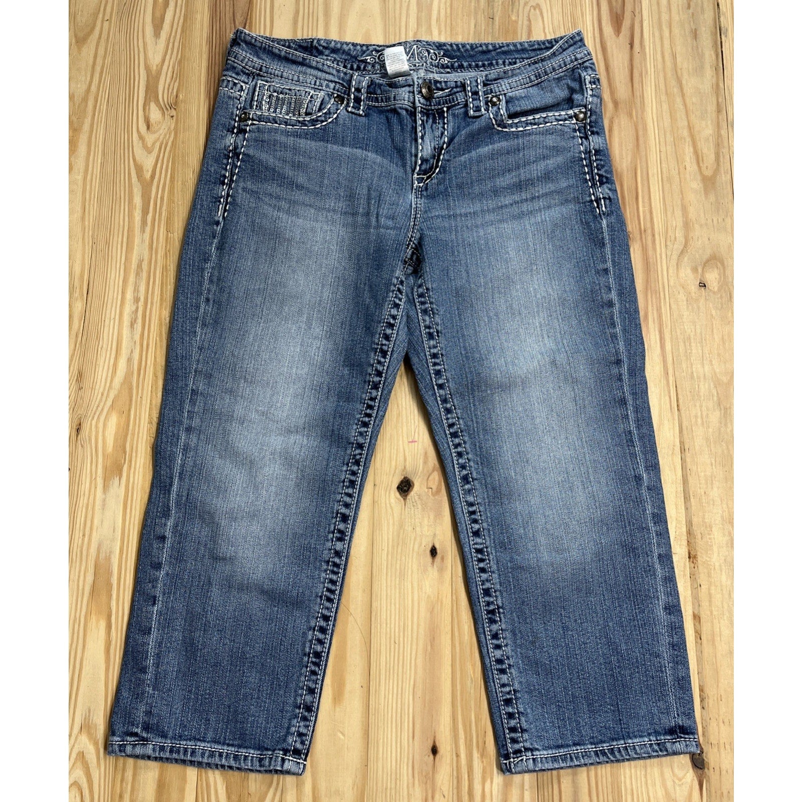 Maurices Blue Embellished Pocket Capri Jeans Womens 11 12 Stretch Mid Rise Denim